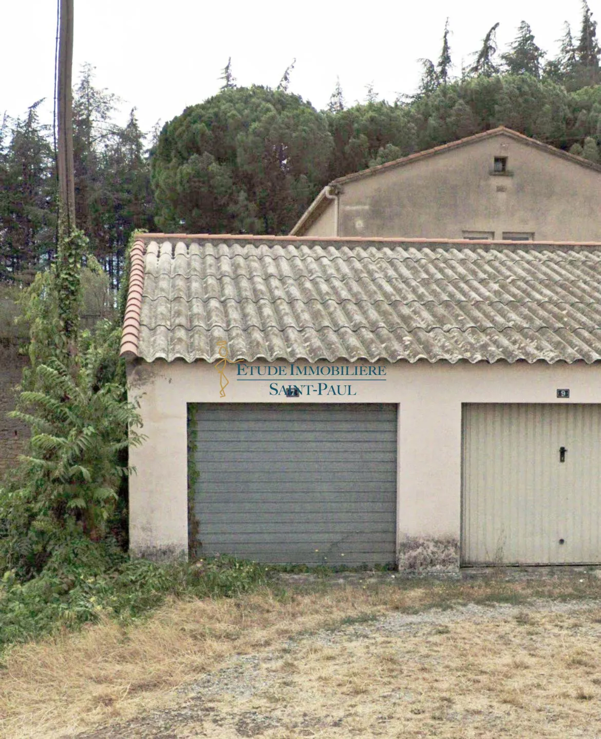 Garage en surface sécurisé d'une place - stationnement pratique et sécurisé