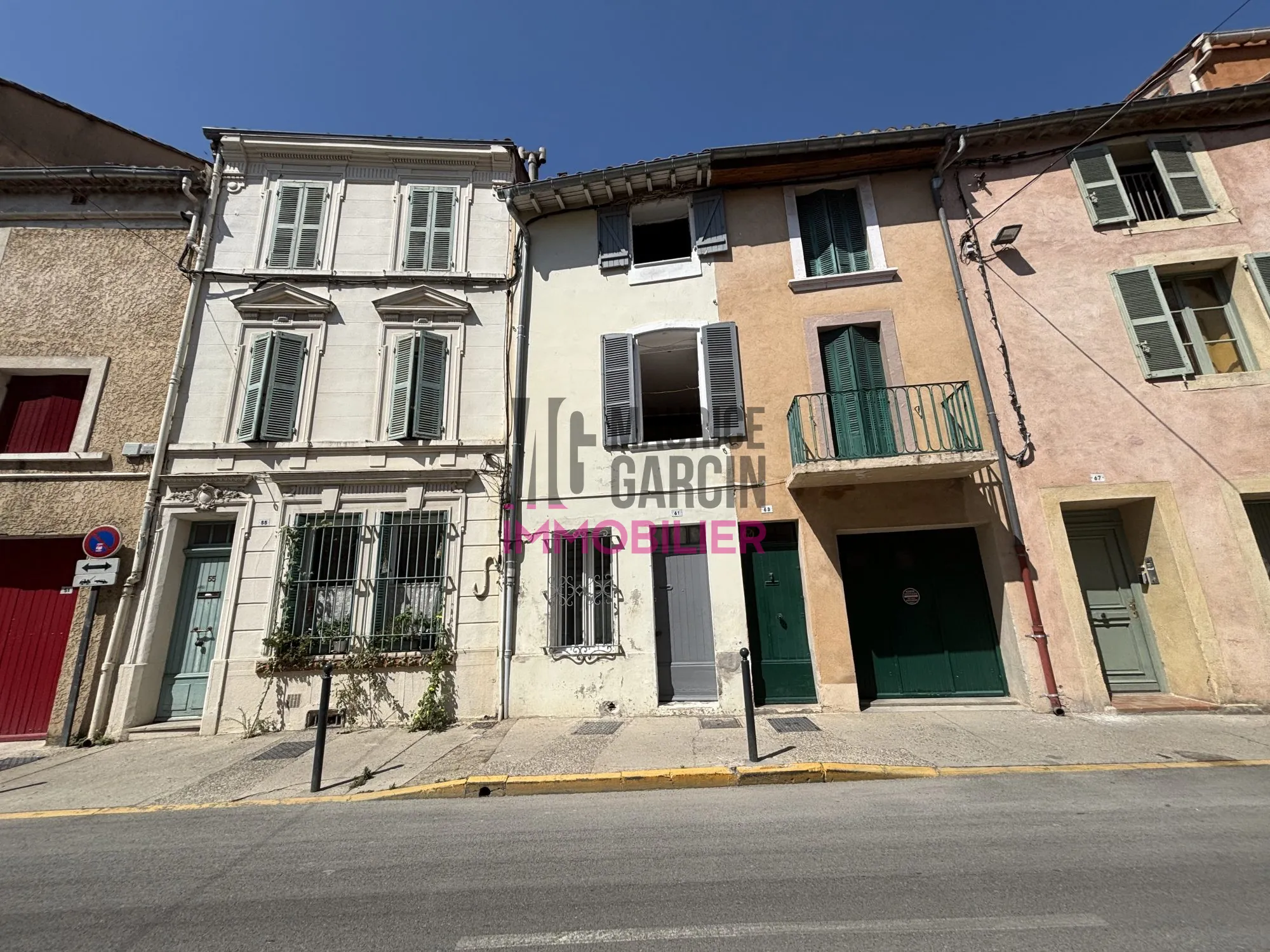 A vendre maison de ville 4 chambres à Carpentras, idéal famille