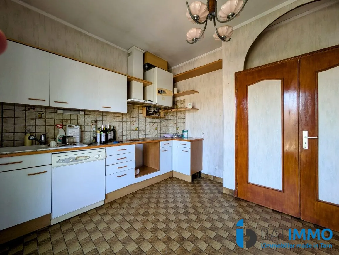 Maison familiale à vendre à Albi, secteur ancien piscine, 120 m² avec jardin, à rénover 