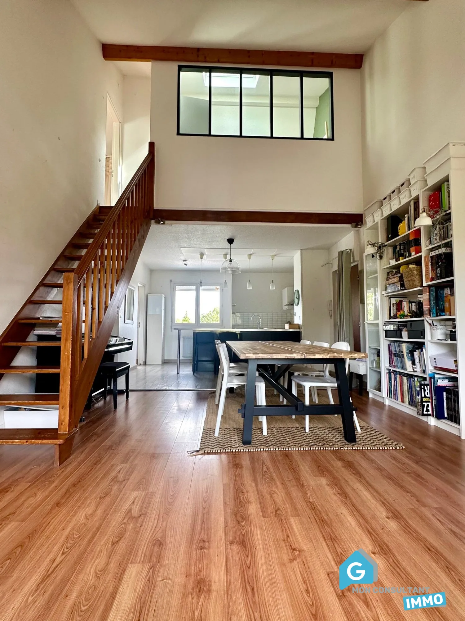 Appartement duplex T4 de 92 m² avec balcons à Beaune 