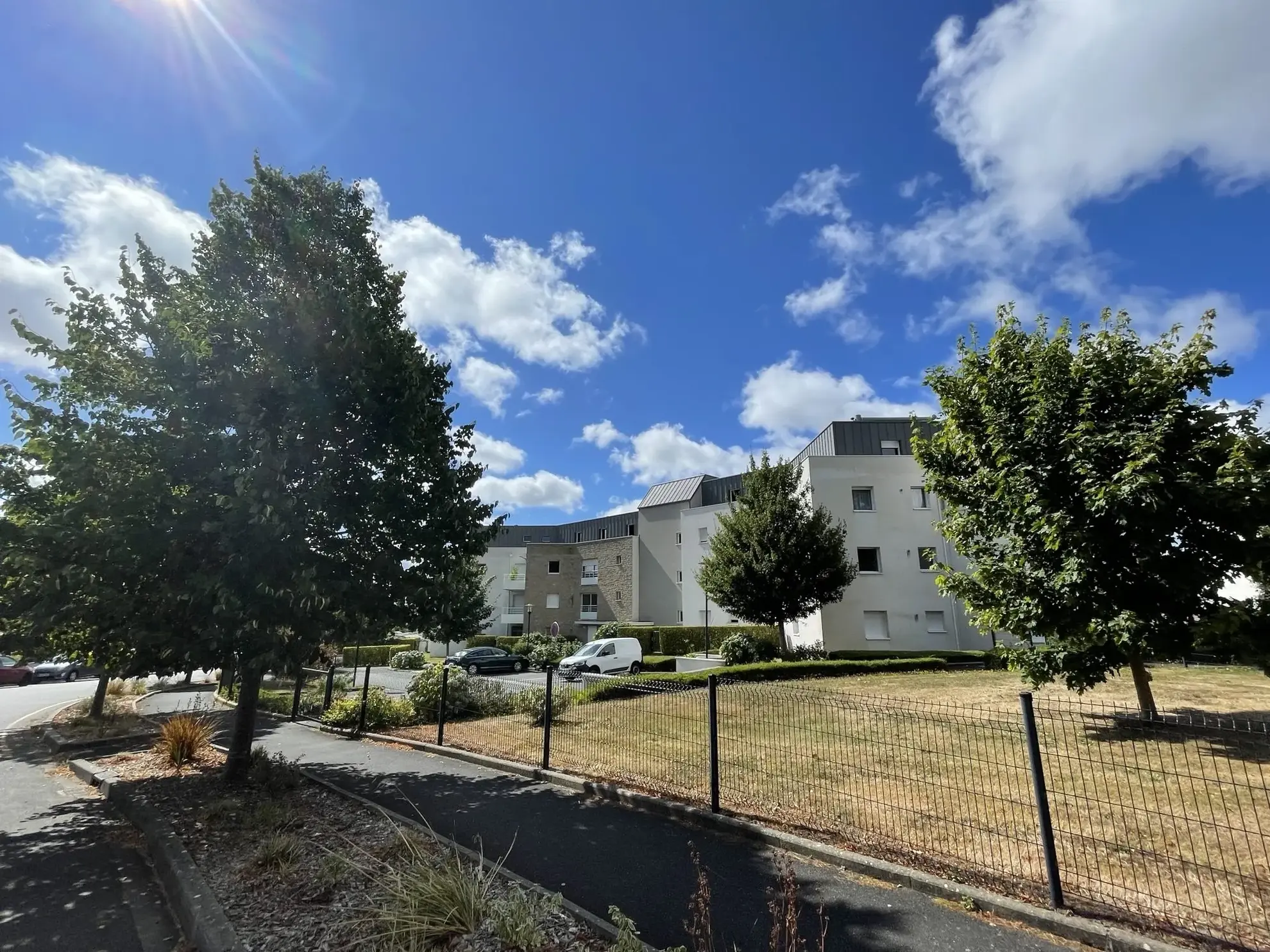 A vendre appartement 2 pièces avec balcon et garage à Quimper 