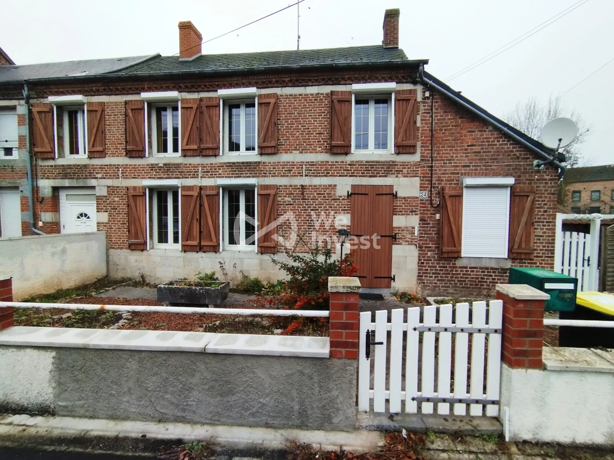 Maison à vendre à Sars-Poteries avec 4 chambres, cour et grenier aménageable