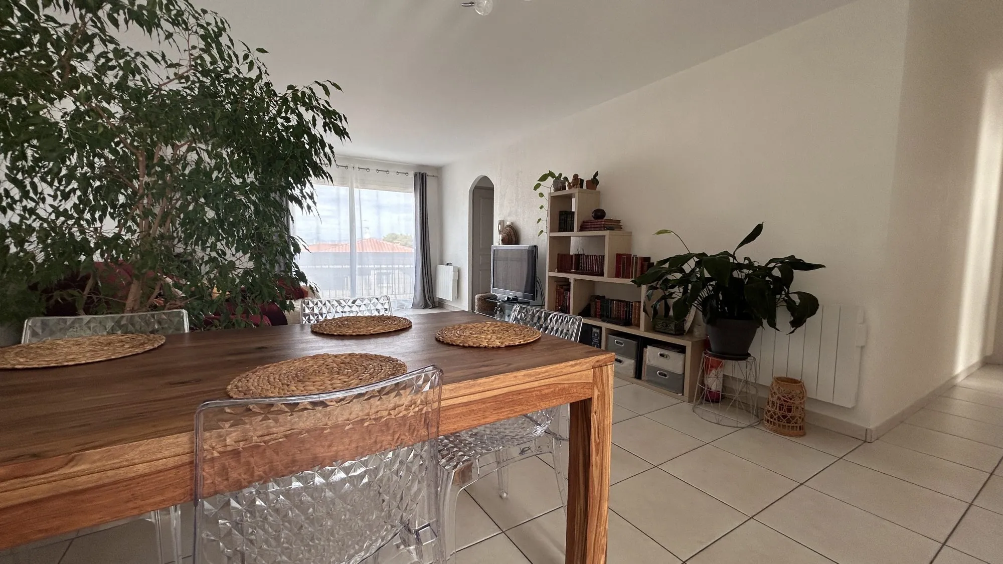A vendre appartement T4 rénové à Perpignan avec garage et balcson