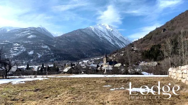 Rare à Vallouise : Terrain de 614 m² with vue imprenable 