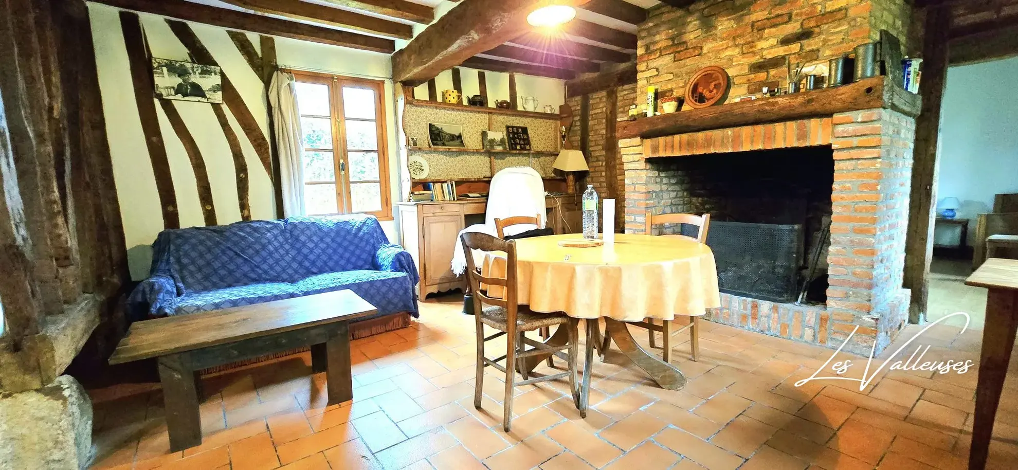 Charmante longère à vendre à Torcy-le-Grand avec potentiel d'aménagement et grand terrain 