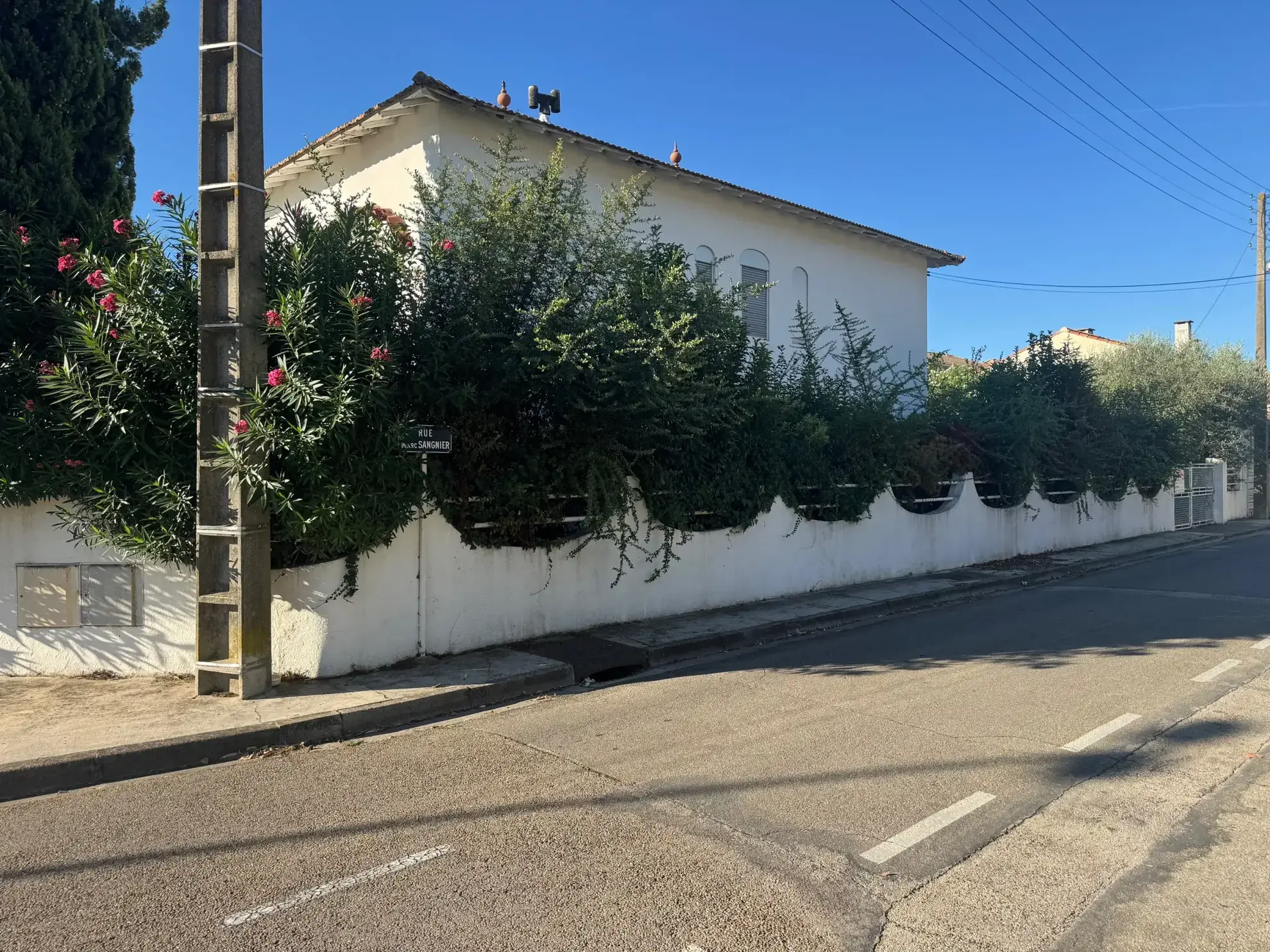 Maison à vendre à Arles Montplaisir – 125 m² avec jardin et garage
