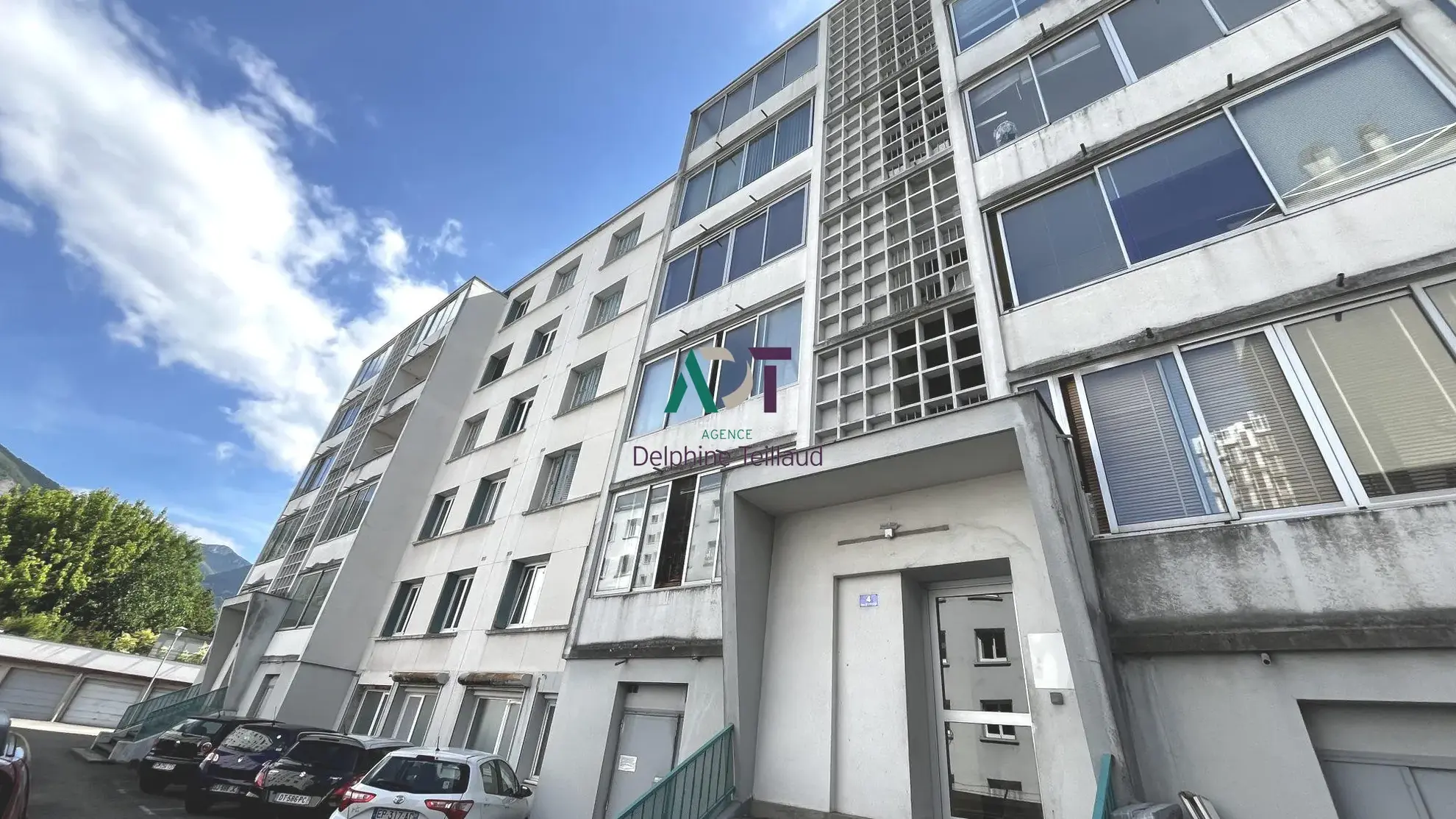 Appartement lumineux à vendre à Grenoble avec parking privé et vue dégagée