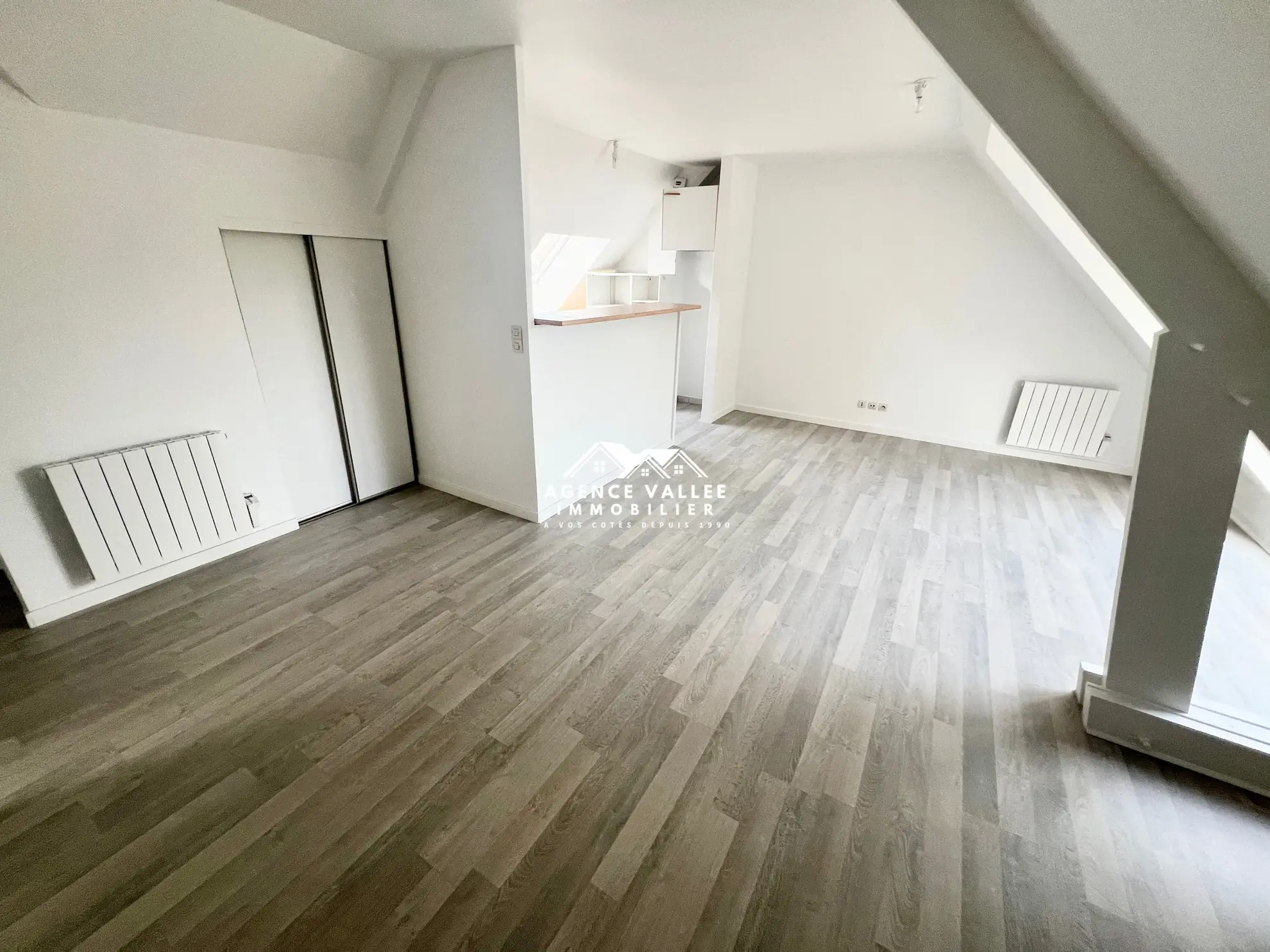 Appartement 2 pièces de 67 m² avec parking et cave à Saint-Germain-lès-Corbeil 