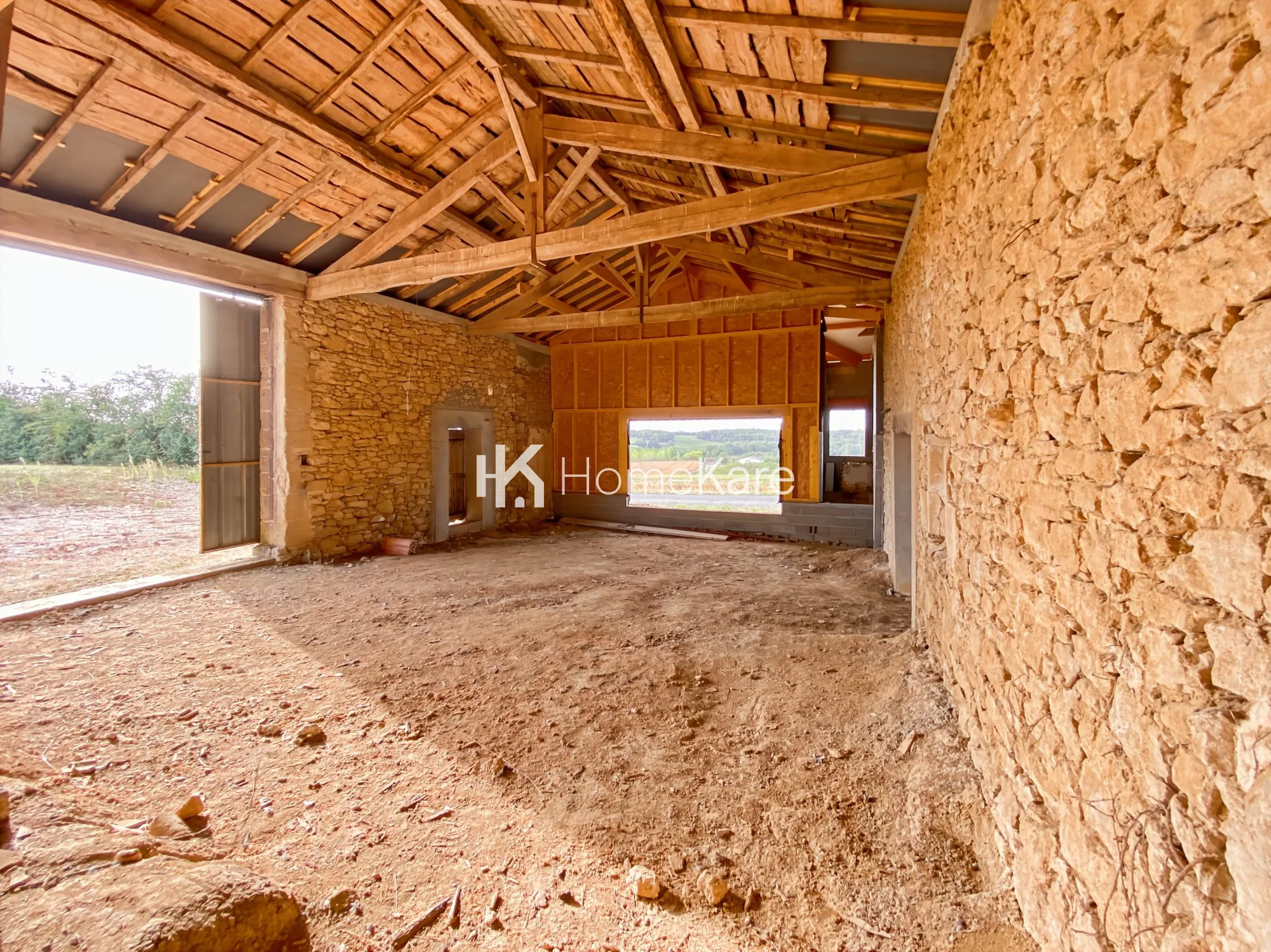 Magnifique maison en pierre avec vue sur vignobles bio à Fossoes et Baleyssac 
