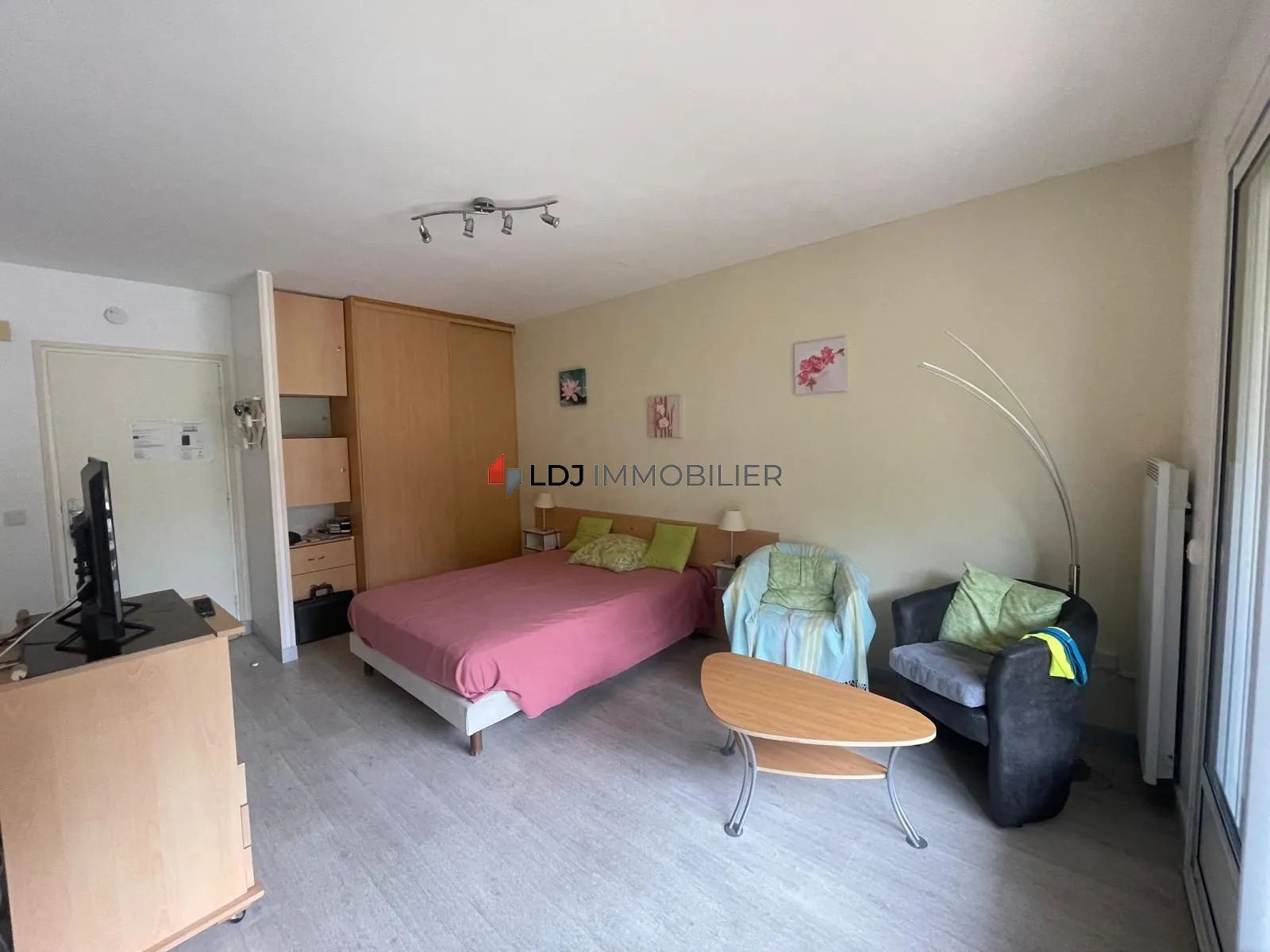 Studio meublé à vendre avec balcon et vue montagne à Amélie-les-Bains-Palalda 