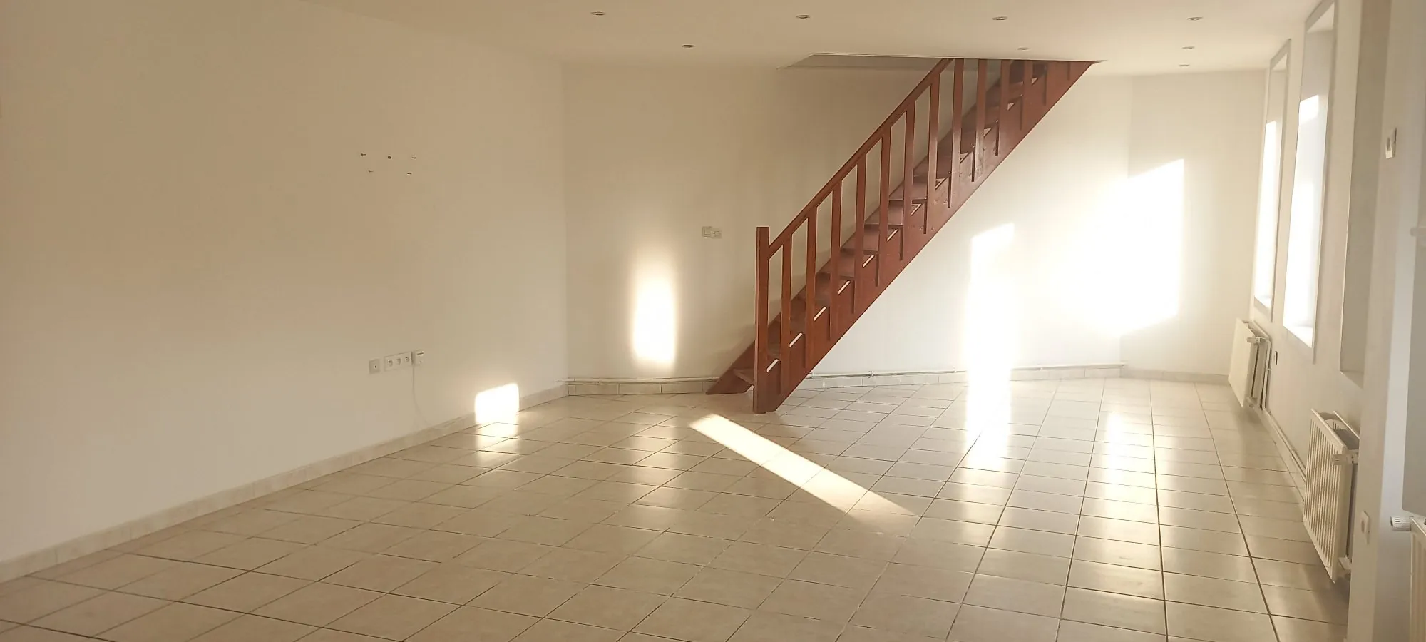 Maison à vendre à Marquise avec 2 chambres et cour