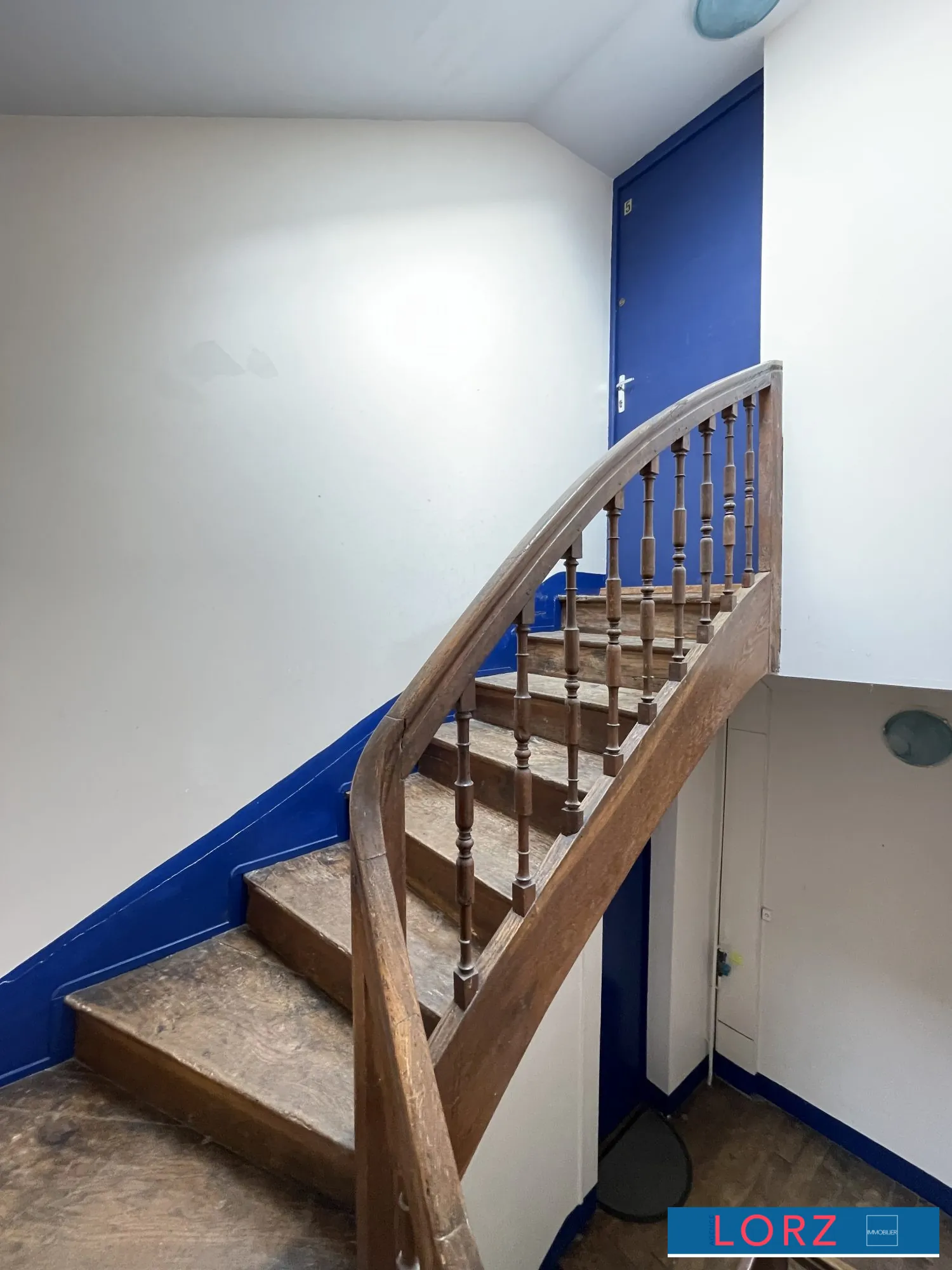 Appartement 3 pièces avec parking sécurisé au centre de Bourges