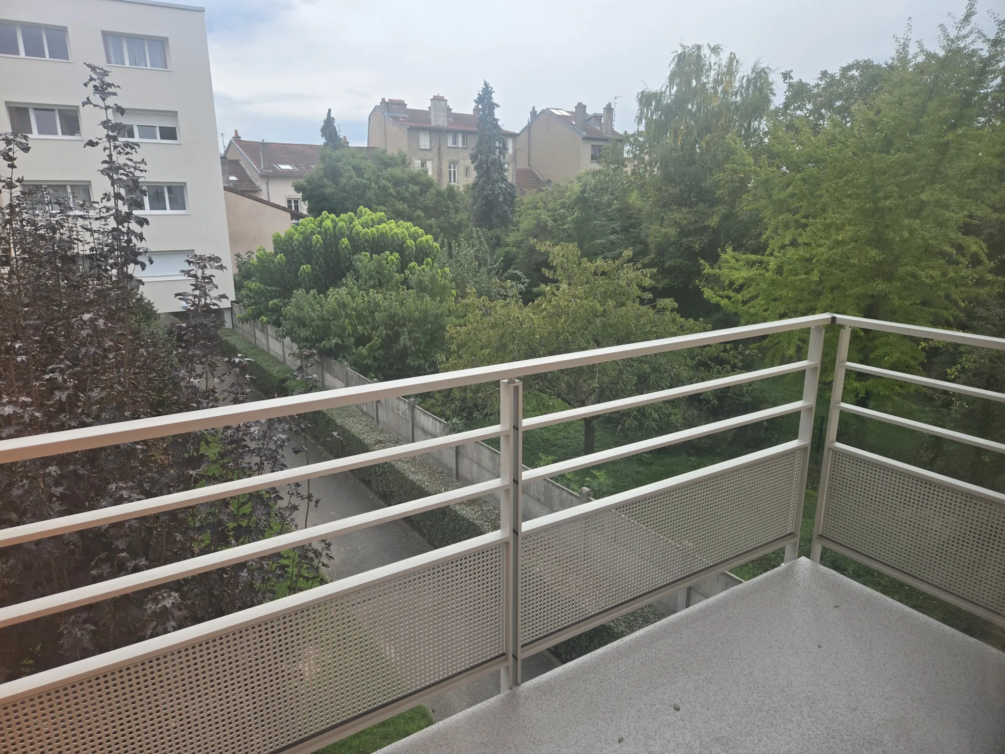 Spacieux appartement T4 avec balcon à Saint-Max - 81 m²