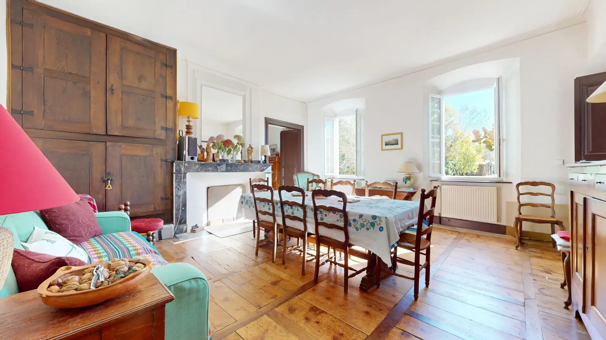 Maison T9 de 210m² avec jardin et garage à Loures-Barousse