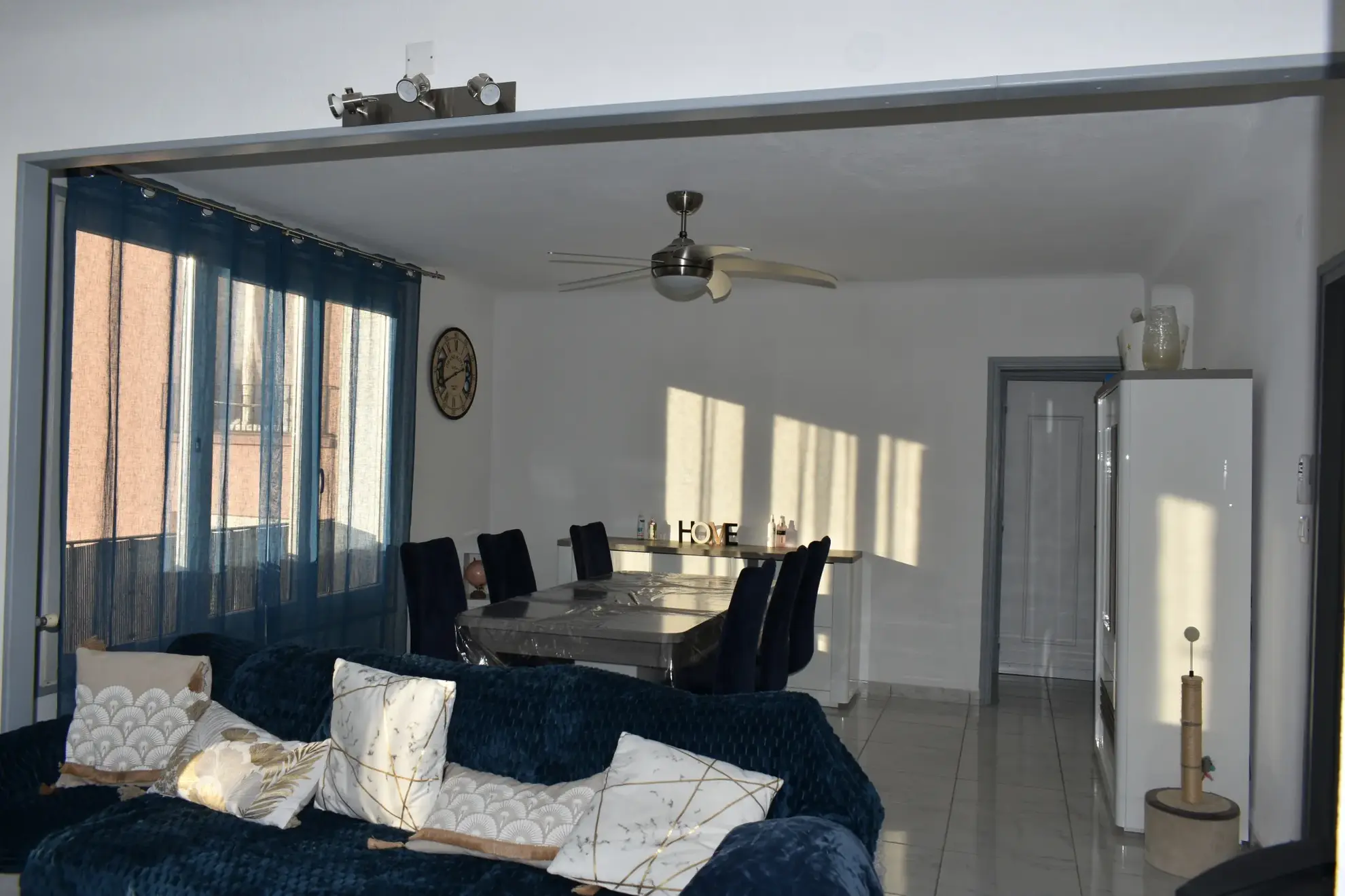 Appartement 3 pièces avec garage et balcon à Ceret - Vue sur les Albères