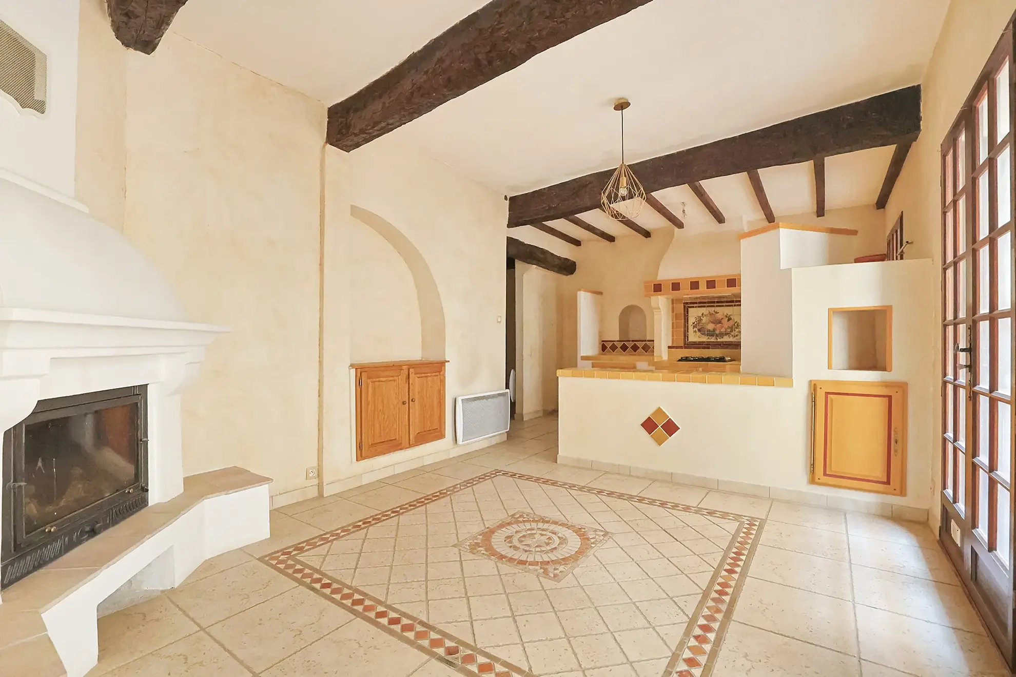 Maison de village T4 de 120 m² à Puget Ville, cœur du village