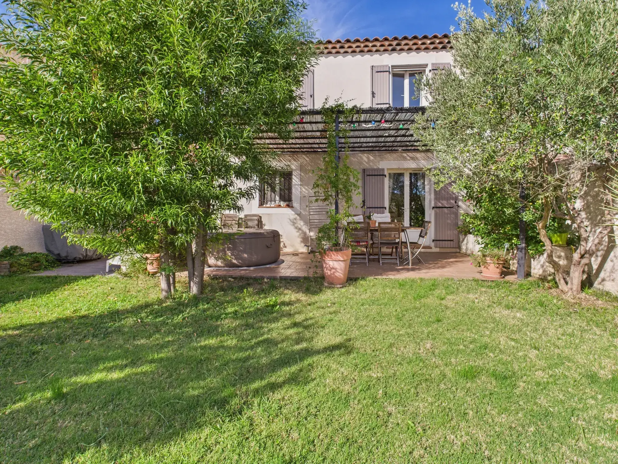 Villa 4 pièces de 105 m² à Saint Martin de Crau, proche écoles