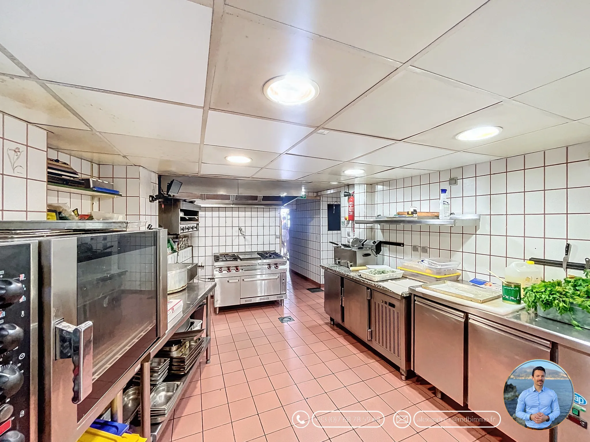 Fonds de commerce restaurant et traiteur à Menton – Emplacement stratégique et rentable 