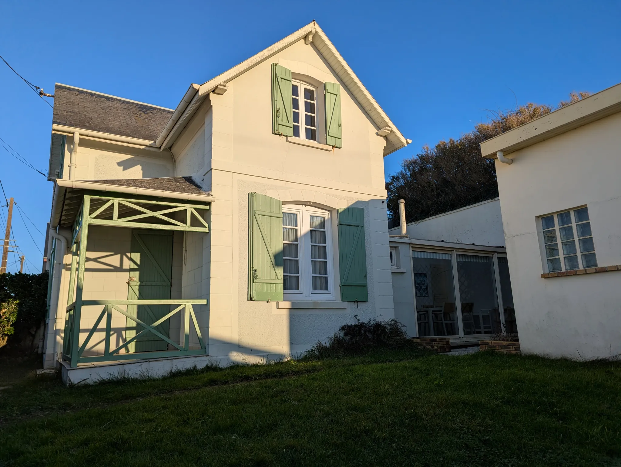 Maison vue mer avec garage spacieux à Woignarue
