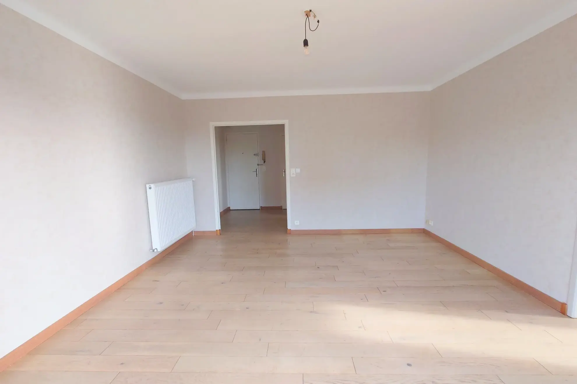 Charmant appartement de 81 m² avec balcon, garage et cave à Villefranche de Rouergue 