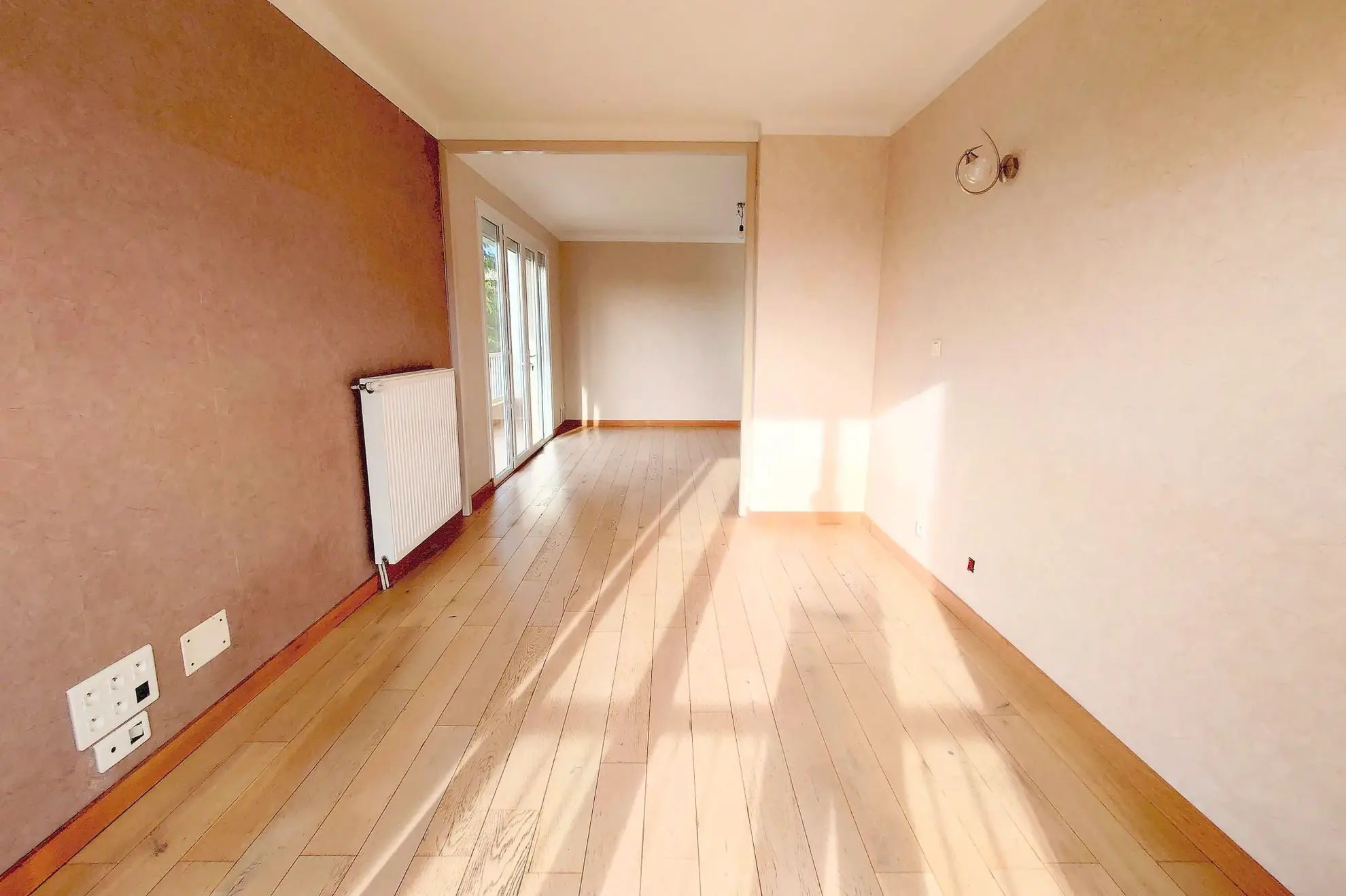 Charmant appartement de 81 m² avec balcon, garage et cave à Villefranche de Rouergue 