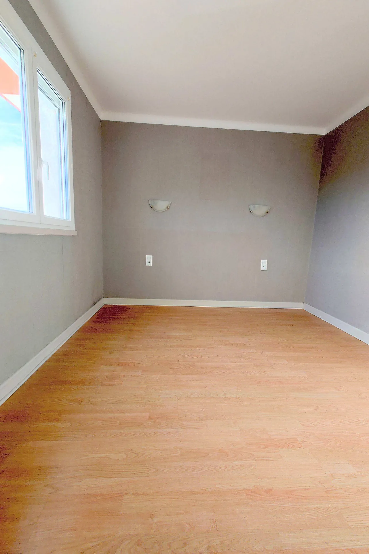 Charmant appartement de 81 m² avec balcon, garage et cave à Villefranche de Rouergue 