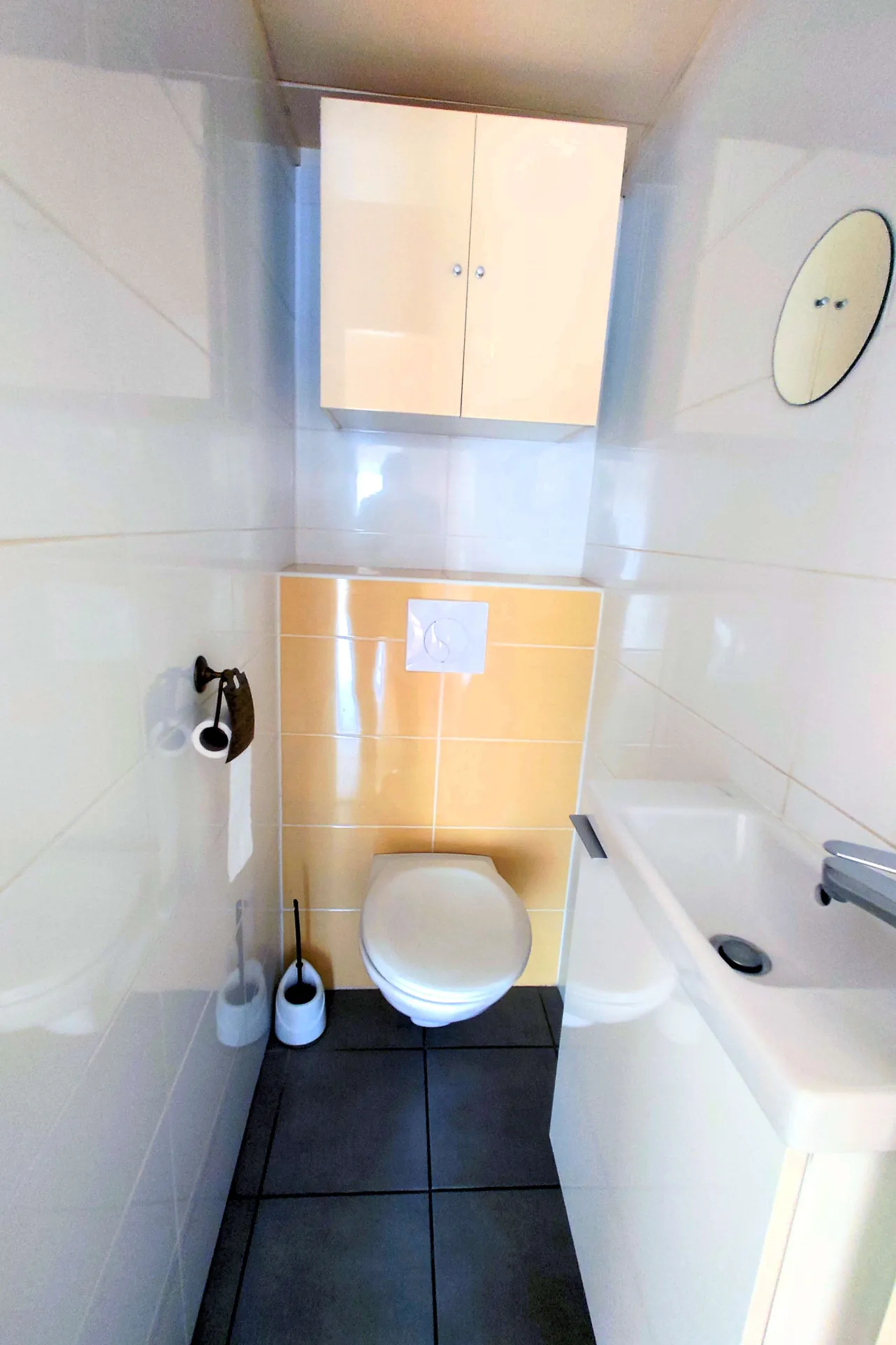 Charmant appartement de 81 m² avec balcon, garage et cave à Villefranche de Rouergue 