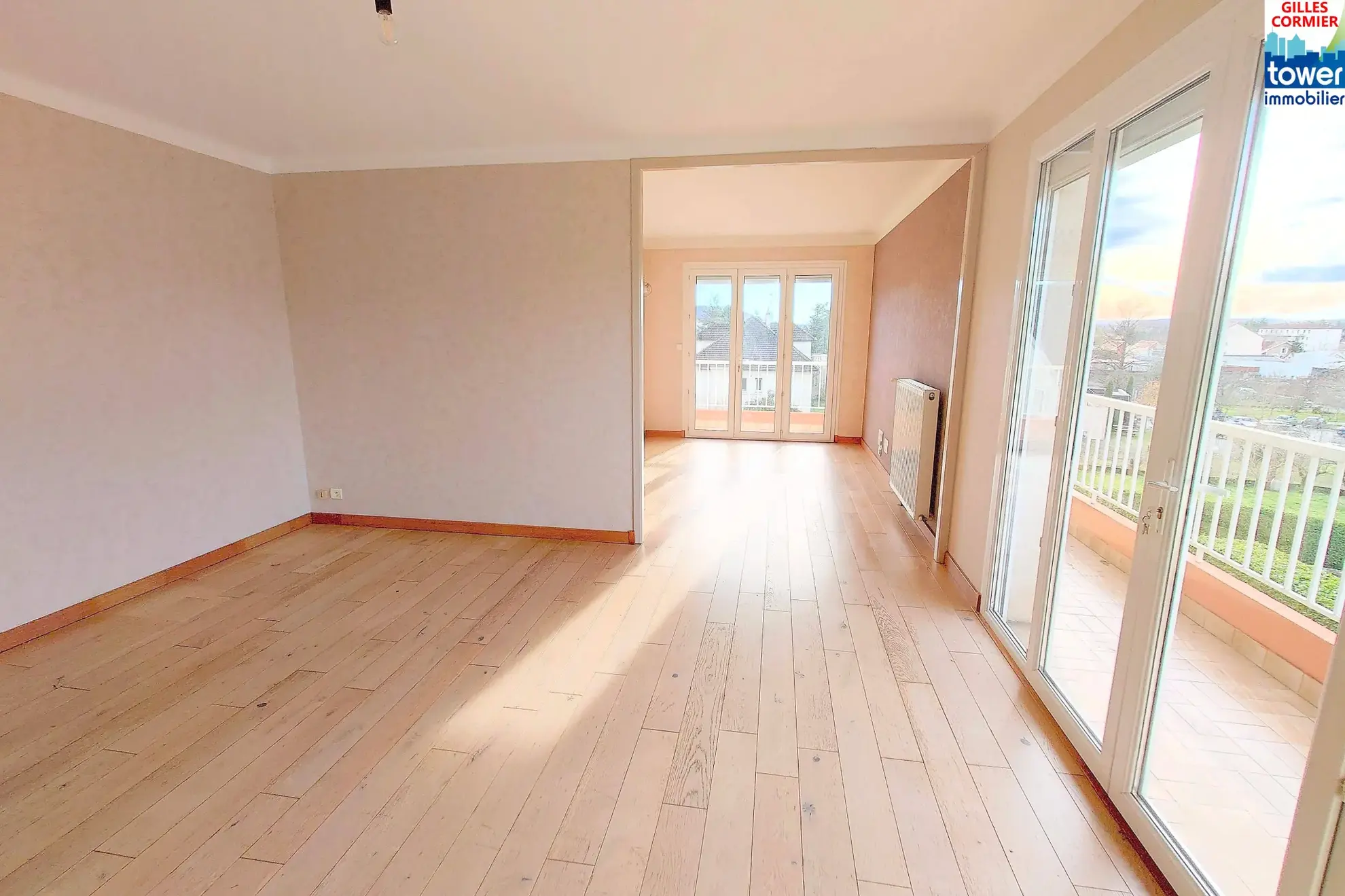 Charmant appartement de 81 m² à Villefranche de Rouergue avec garage et balcon