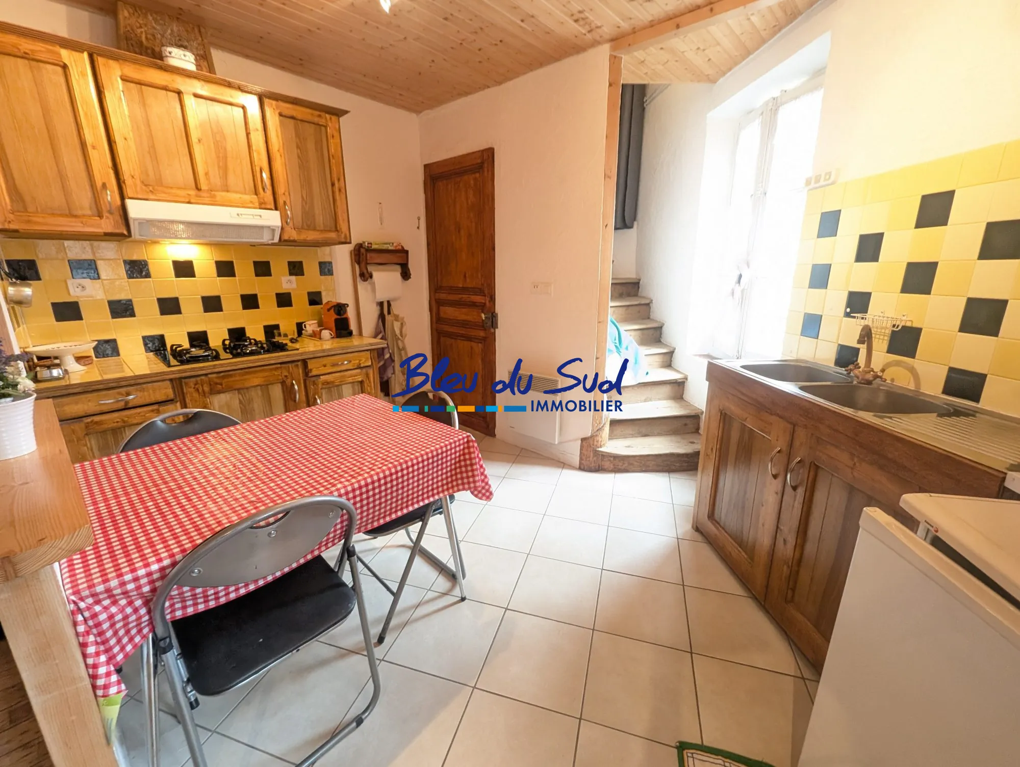 Charmante maison rénovée avec vue dégagée à Sahorre