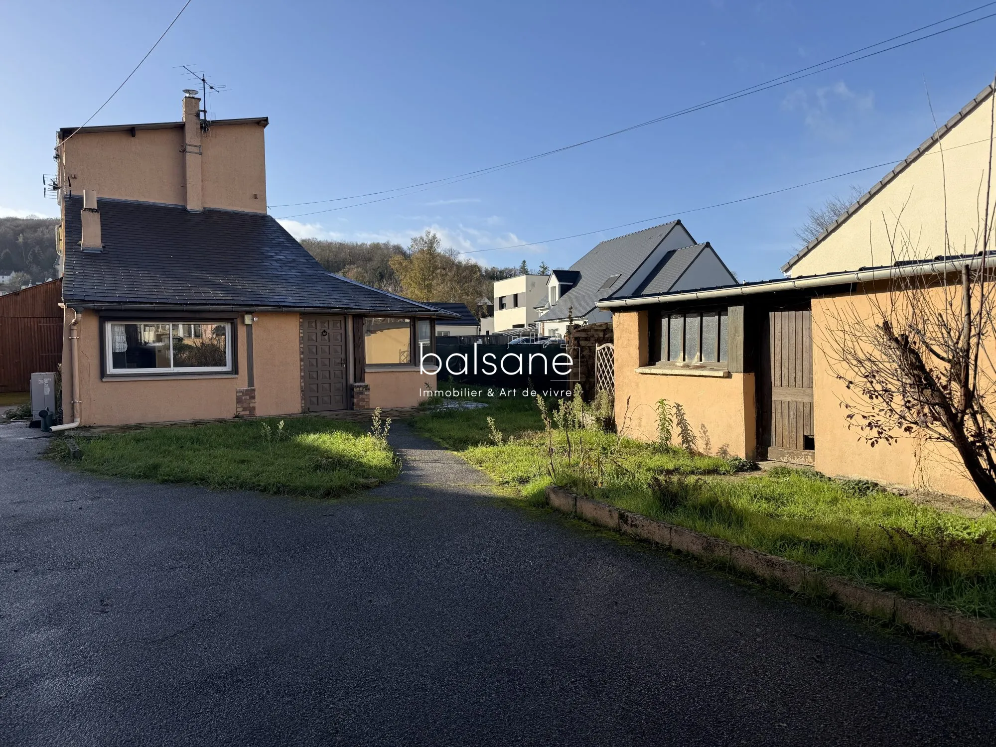 Maison ancienne à rénover de 113 m² à Caudebec-lès-Elbeuf, proche commodités