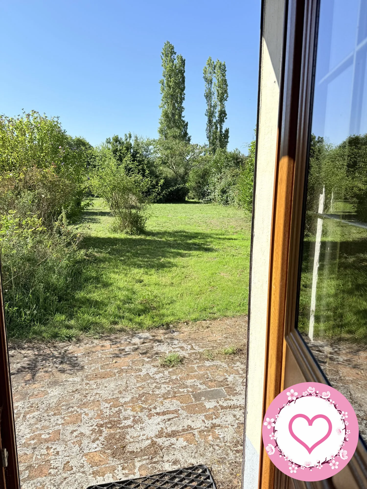 Maison mitoyenne avec jardin à Villemurlin - Potentiel de rénovation