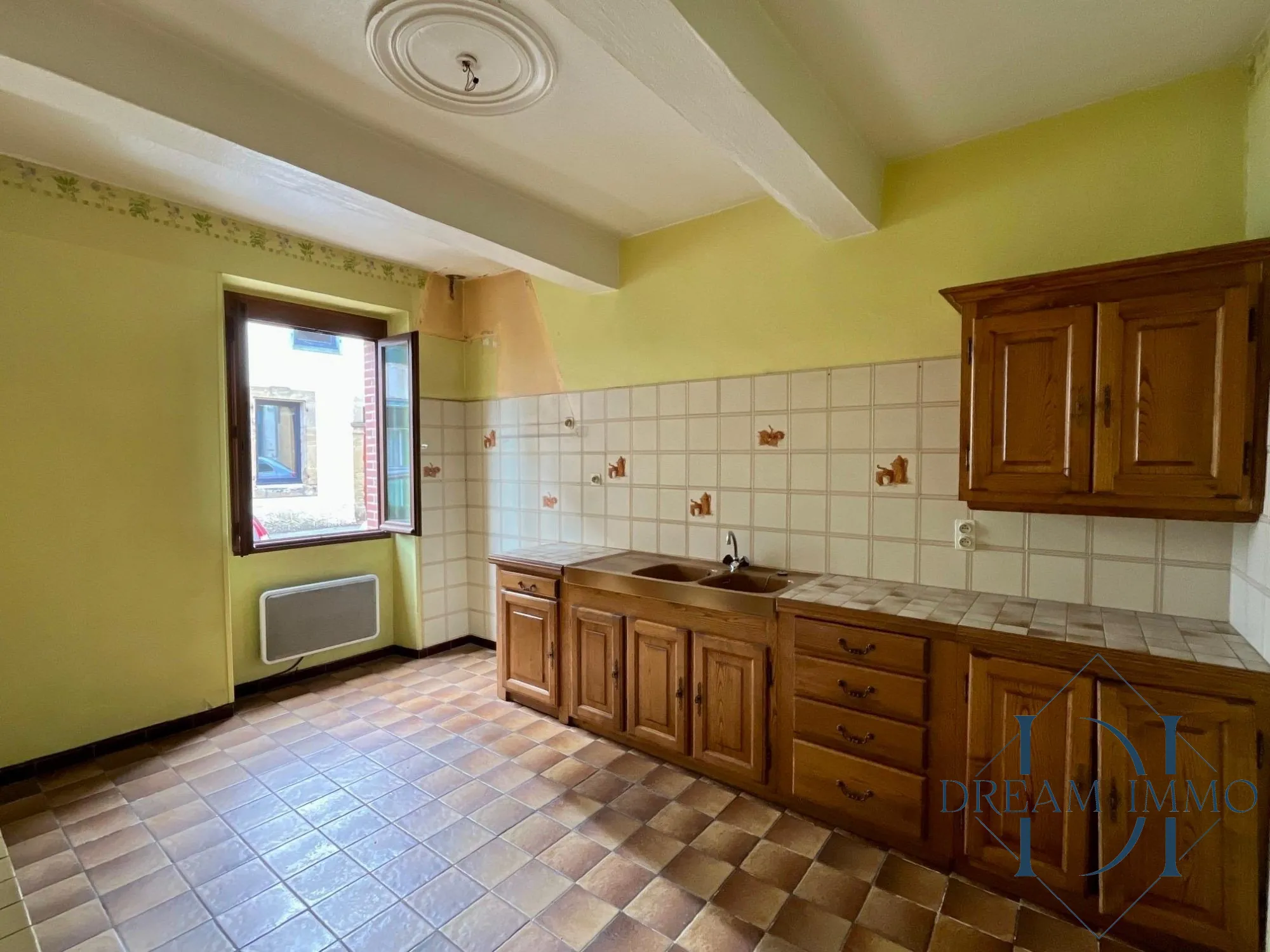 Charmante maison de ville T3 à Trie-sur-Baïse avec potentiel de rénovation