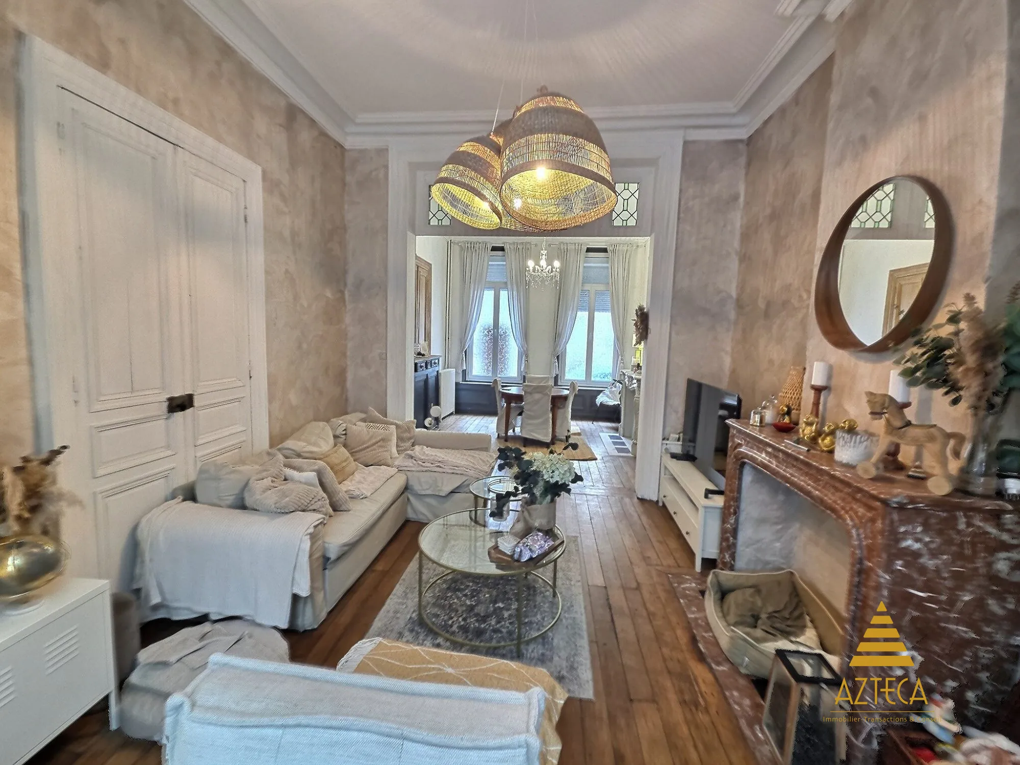 Maison familiale à vendre à Cambrai – 5 chambres, terrasse, proximité commerces