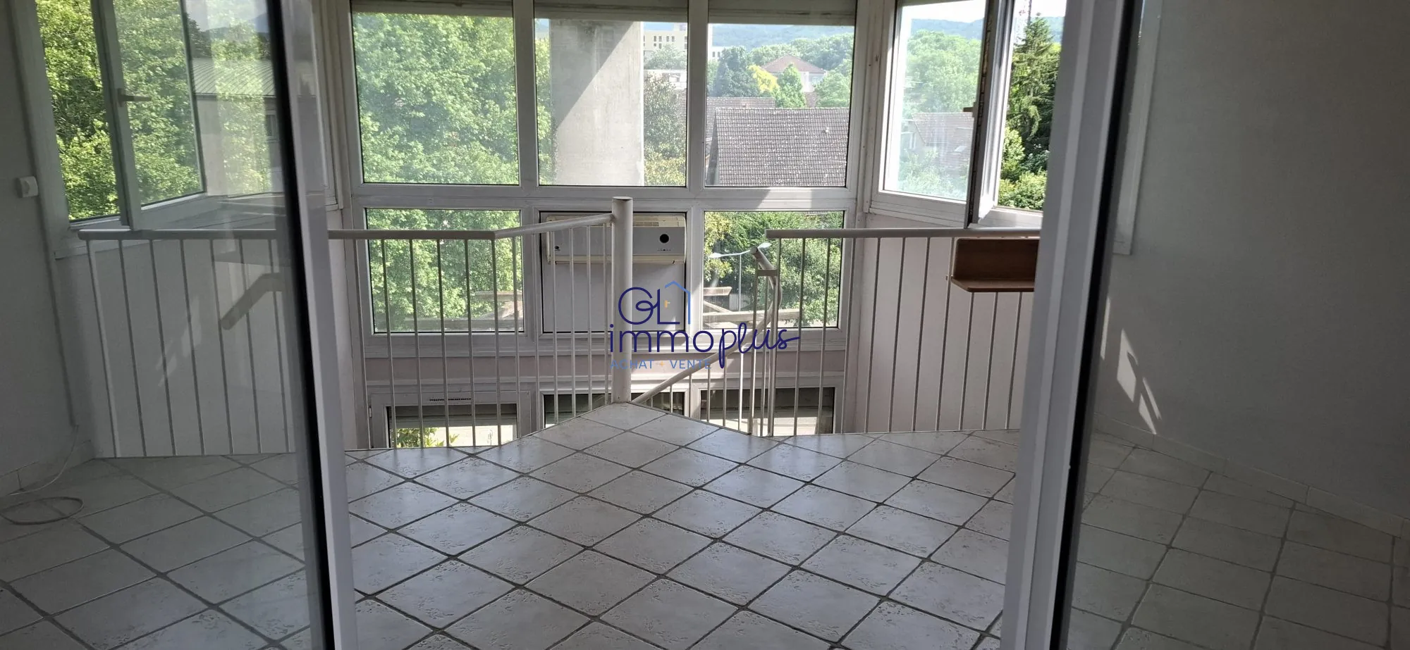 Spacieux appartement T5 duplex avec terrasse à Grenoble 38100 