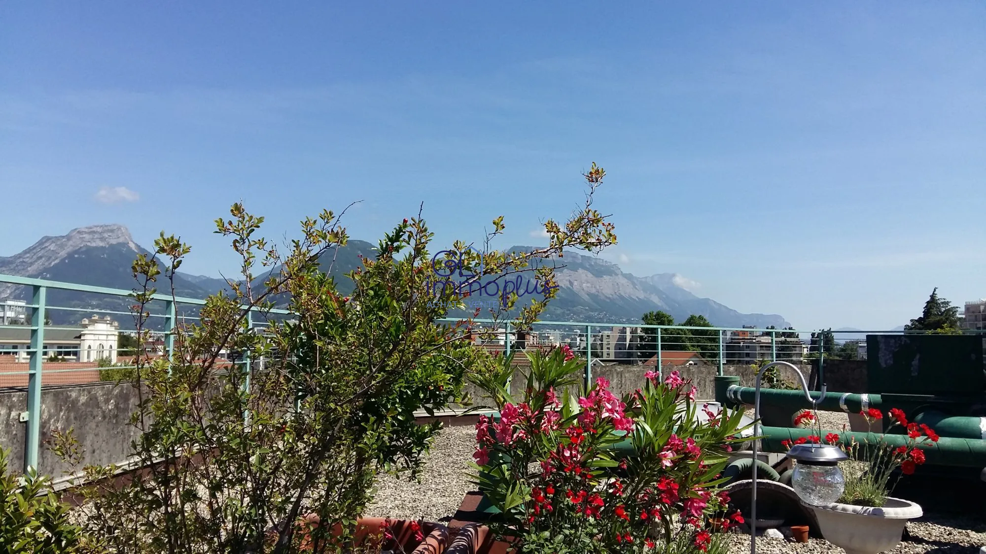 Spacieux appartement T5 duplex avec terrasse à Grenoble 38100 