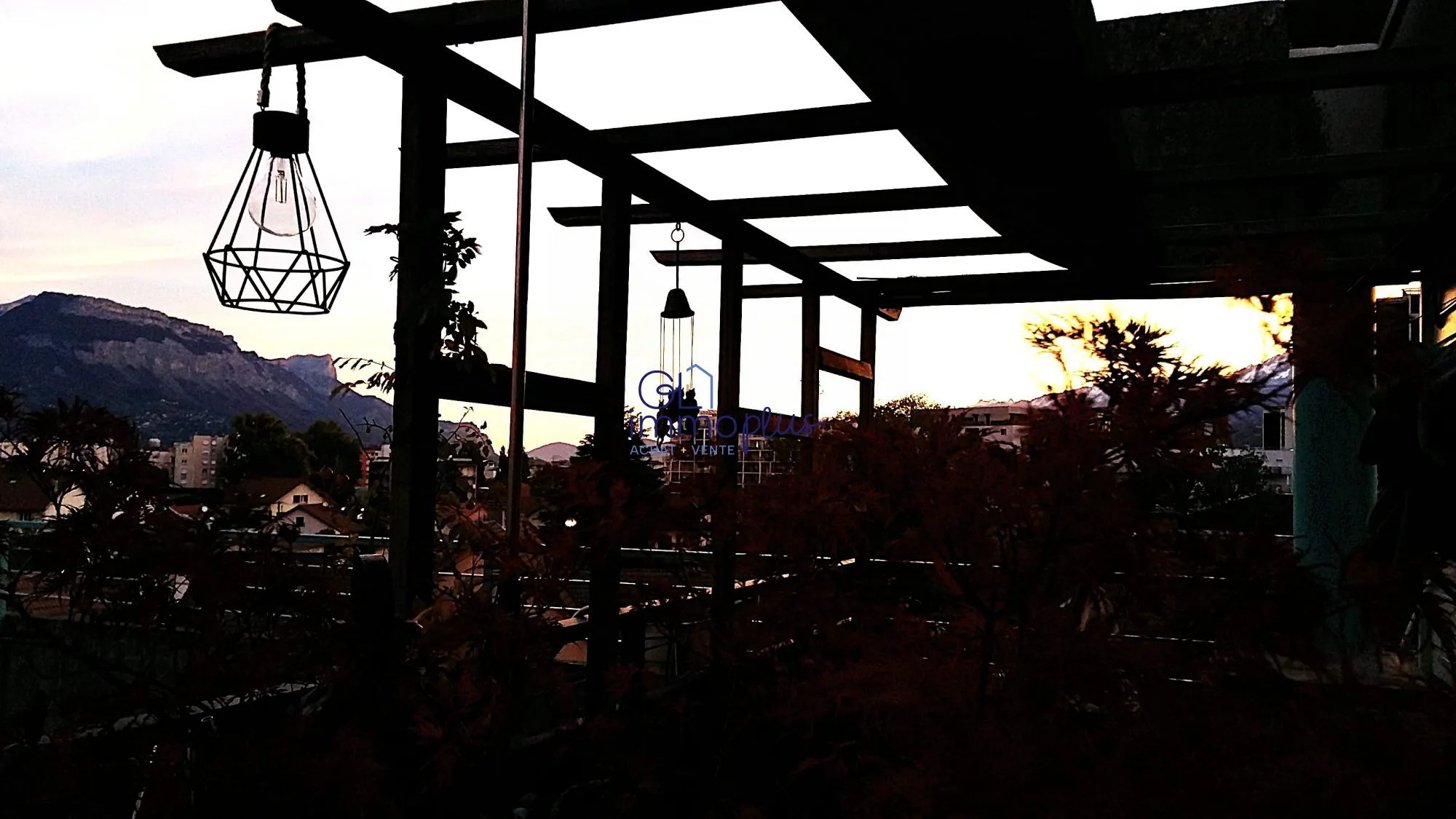 Spacieux appartement T5 duplex avec terrasse à Grenoble 38100 