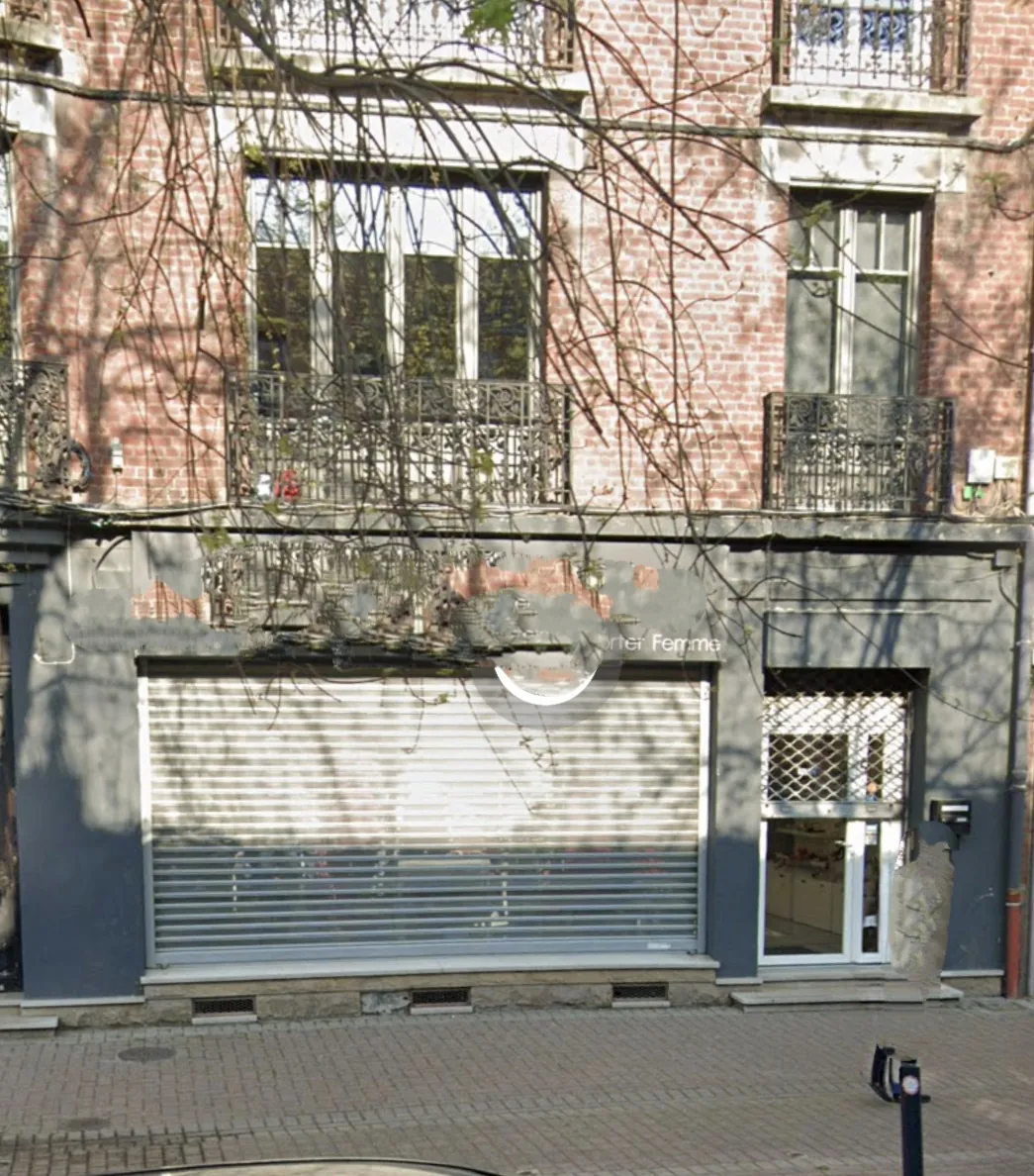Local commercial loué de 100 m² à Henin-Beaumont - Investissement rentable