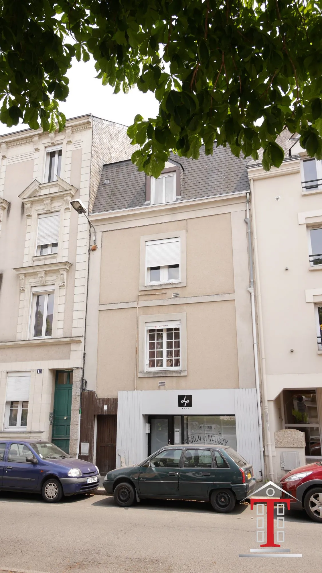 Studio à rénover à Angers Place Grégoire Bordillon - Opportunité d'investissement