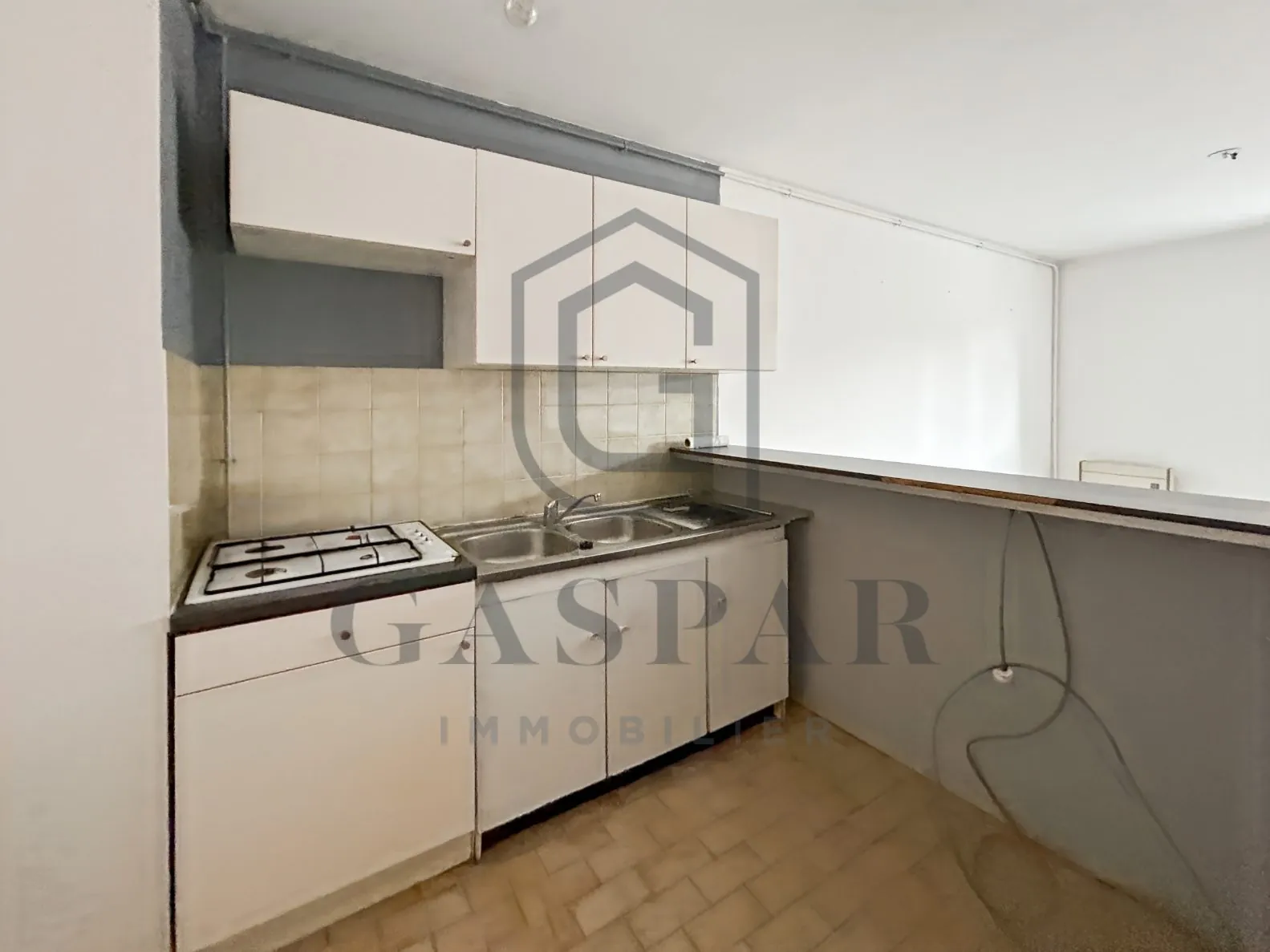 Studio à vendre à Evreux - Résidence sécurisée et parking 