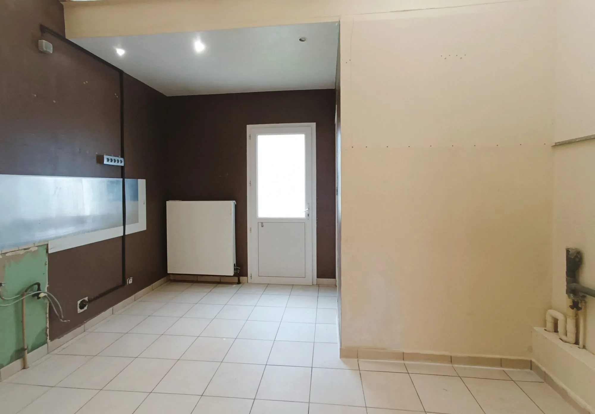 Maison 4 chambres à Tourcoing avec extérieur, bon rapport qualité-prix 