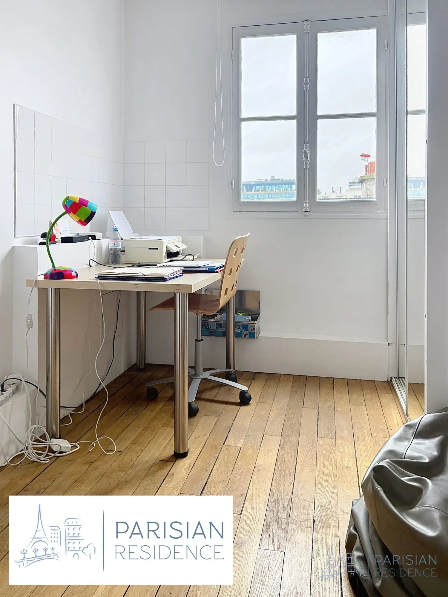 Studio lumineux à Neuilly-sur-Seine, dernier étage, idéal investissement ou pied-à-terre