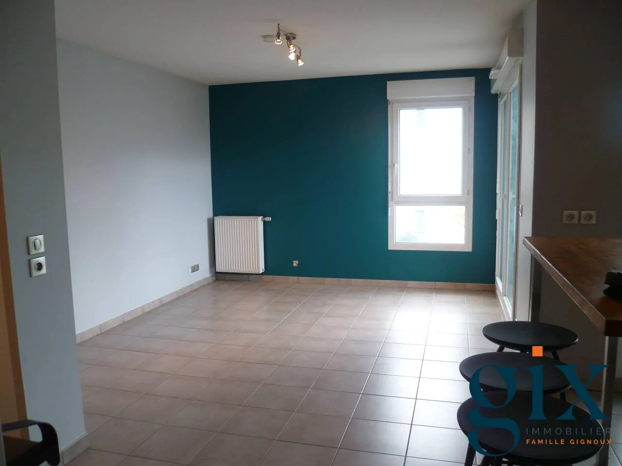 Appartement T2 à Saint Martin d'Hères avec terrasse et ascenseur – Investissement idéal 