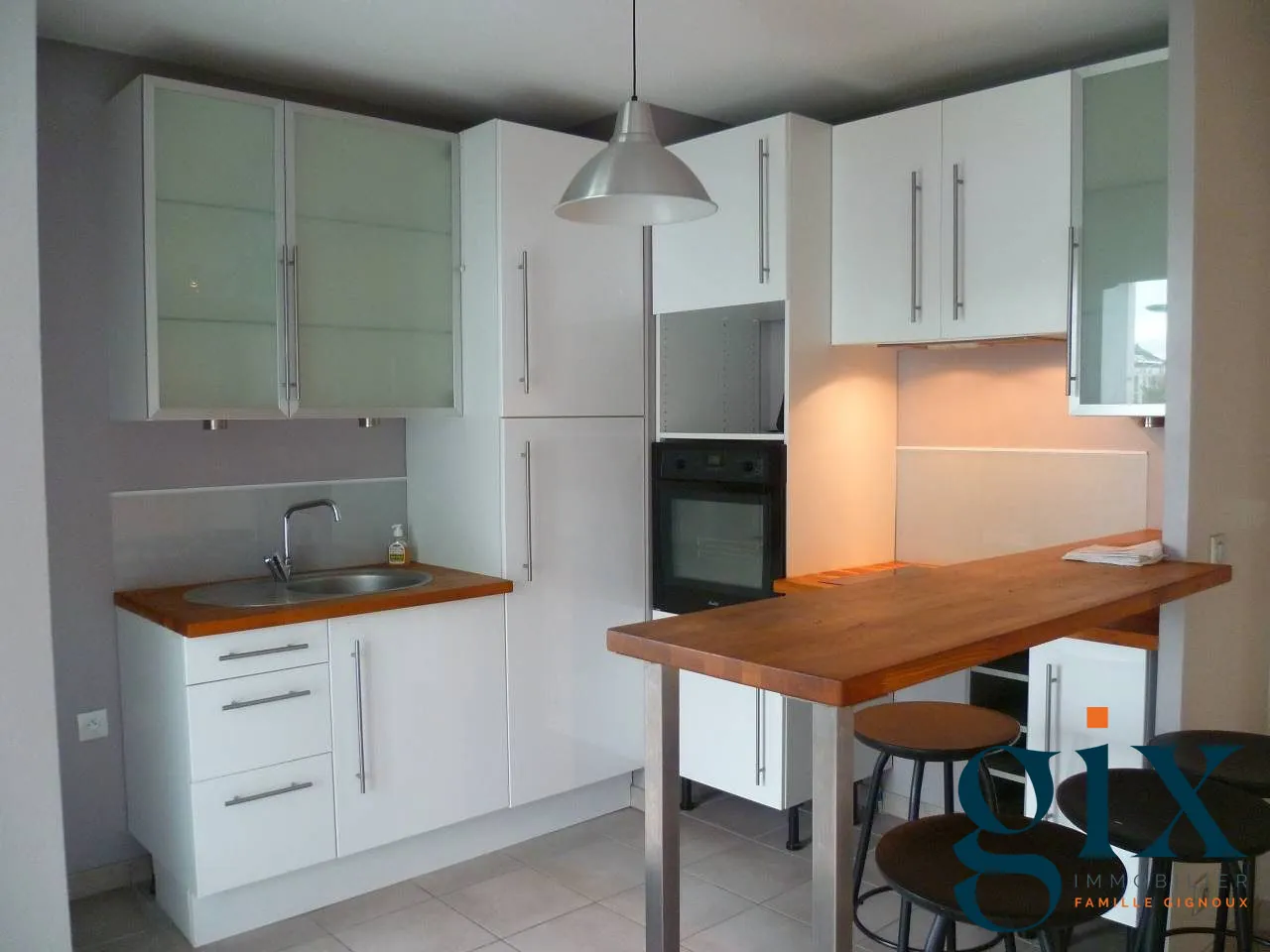 Appartement T2 à Saint Martin d'Hères avec terrasse et ascenseur – Investissement idéal