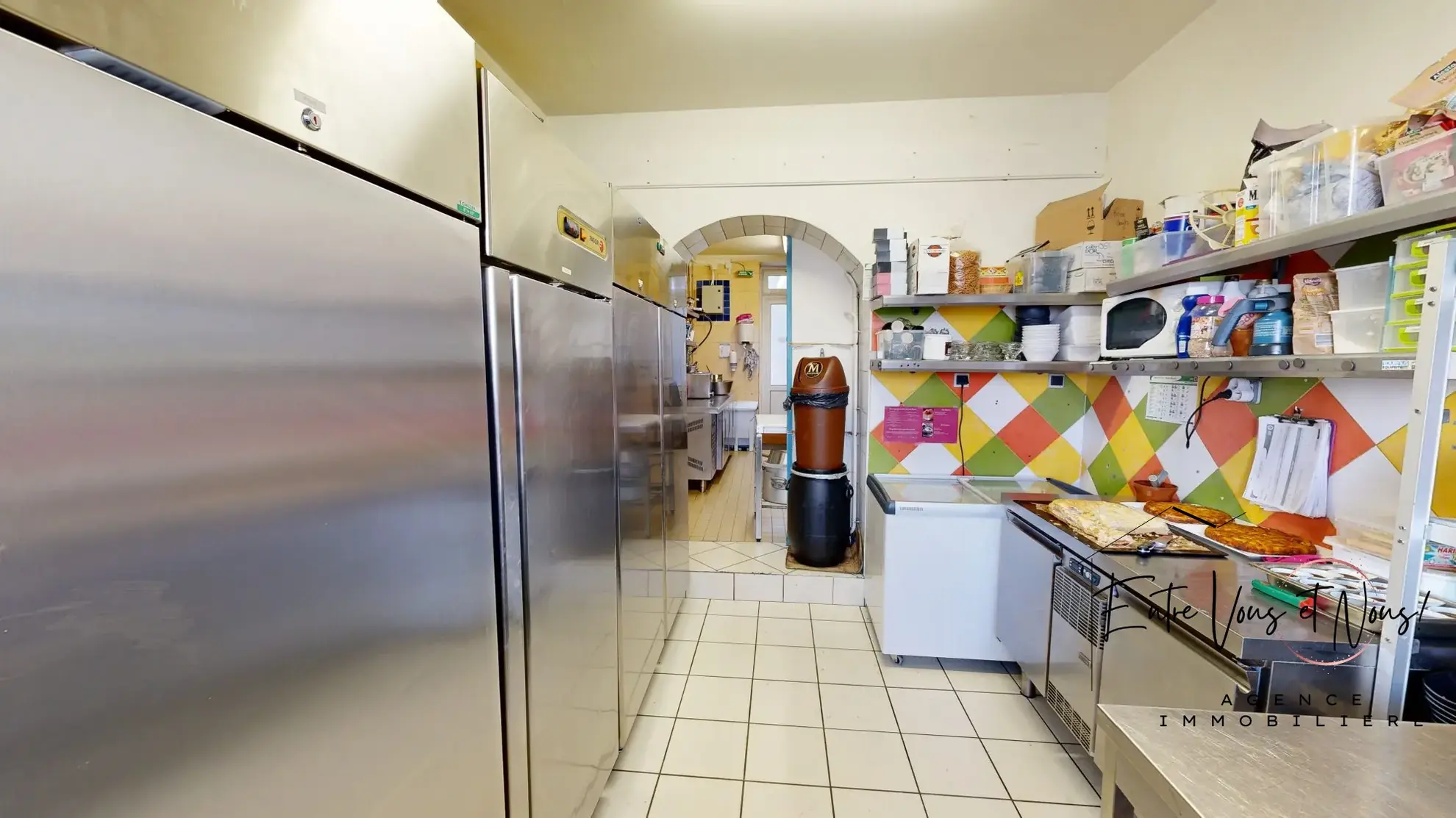 Fonds de commerce restaurant grillades au feu de bois à Bazas, centre historique 