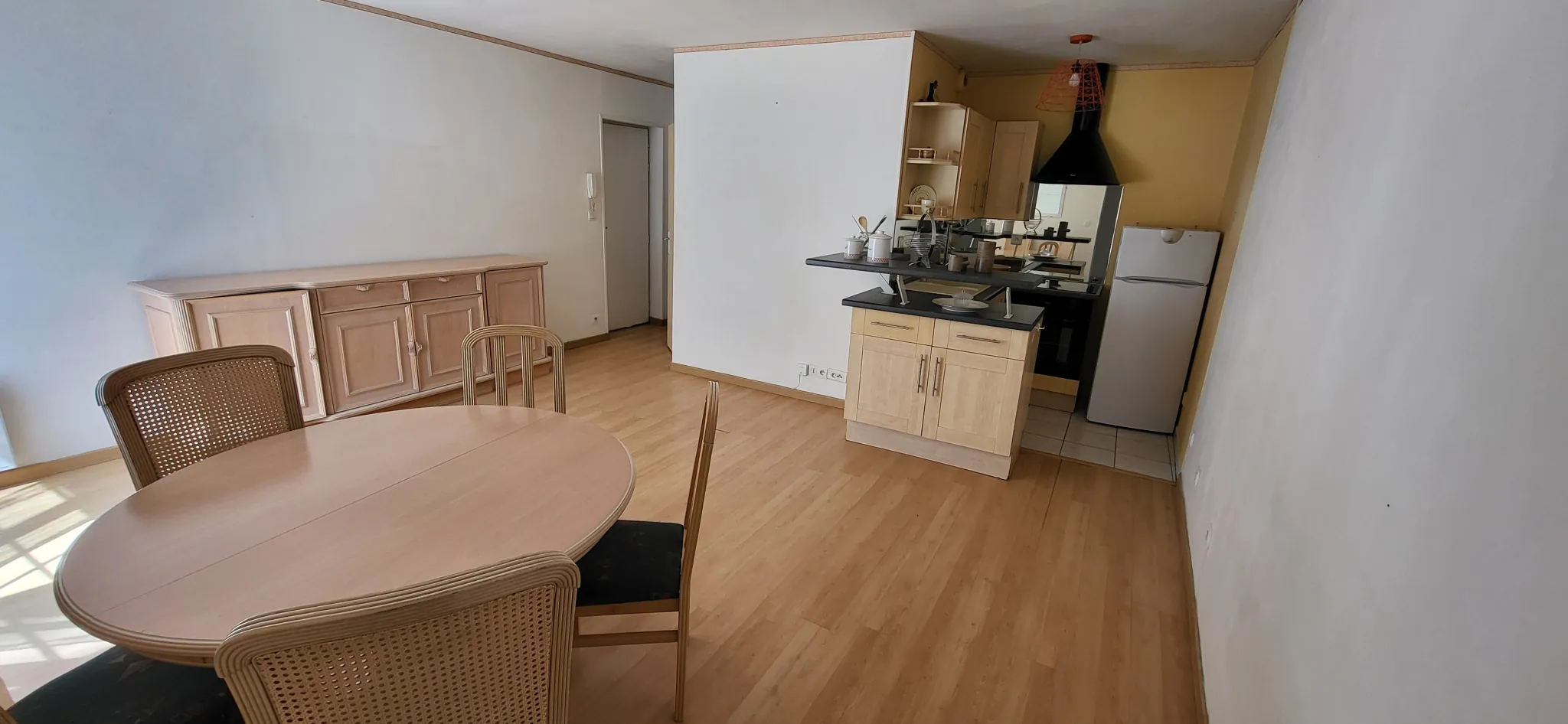 Appartement F3 en centre-ville de Dieppe avec ascenseur - Investissement ou résidence 