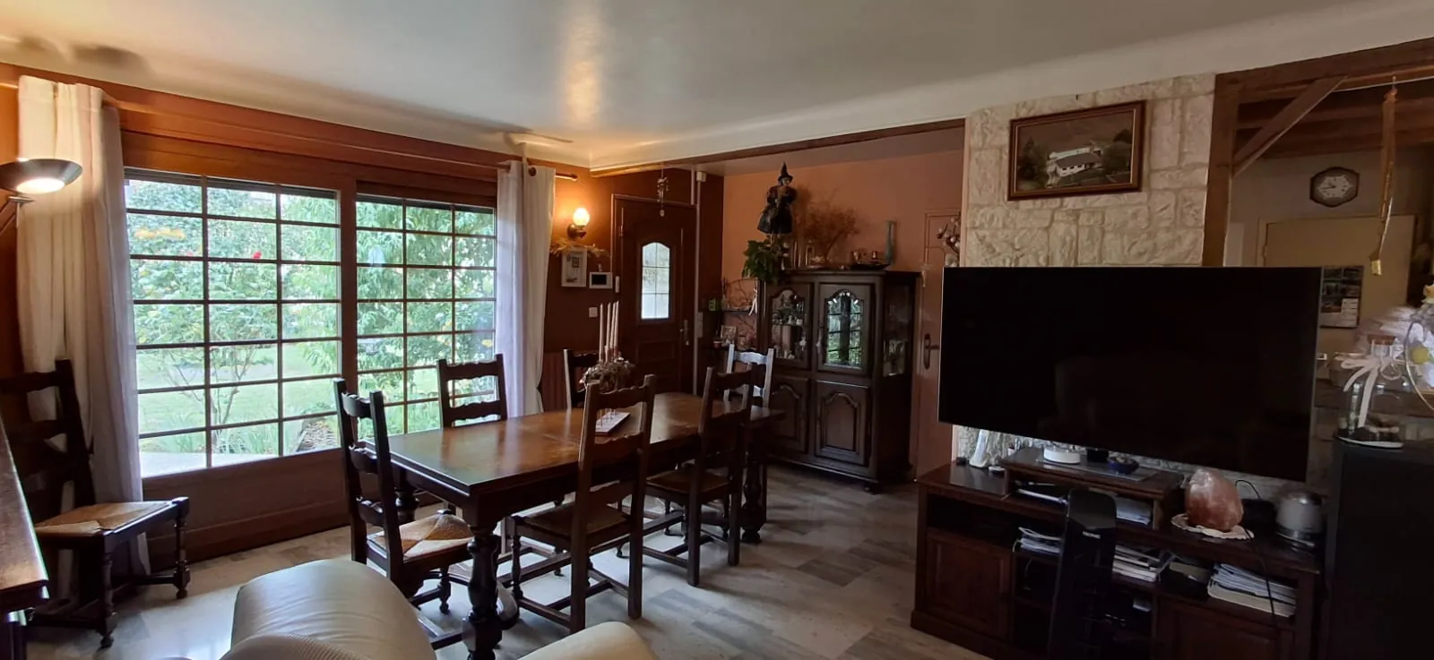 Pavillon spacieuse de plain-pied avec piscine, terrain de 2201 m² à Neuilly