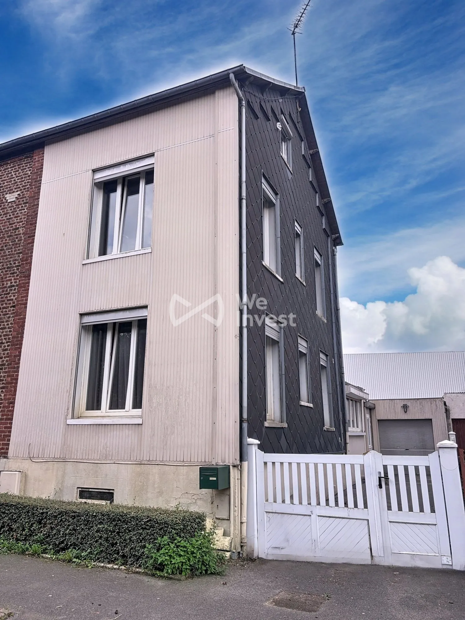 Maison à rénover à Saint Michel - Potentiel et terrain clôturé