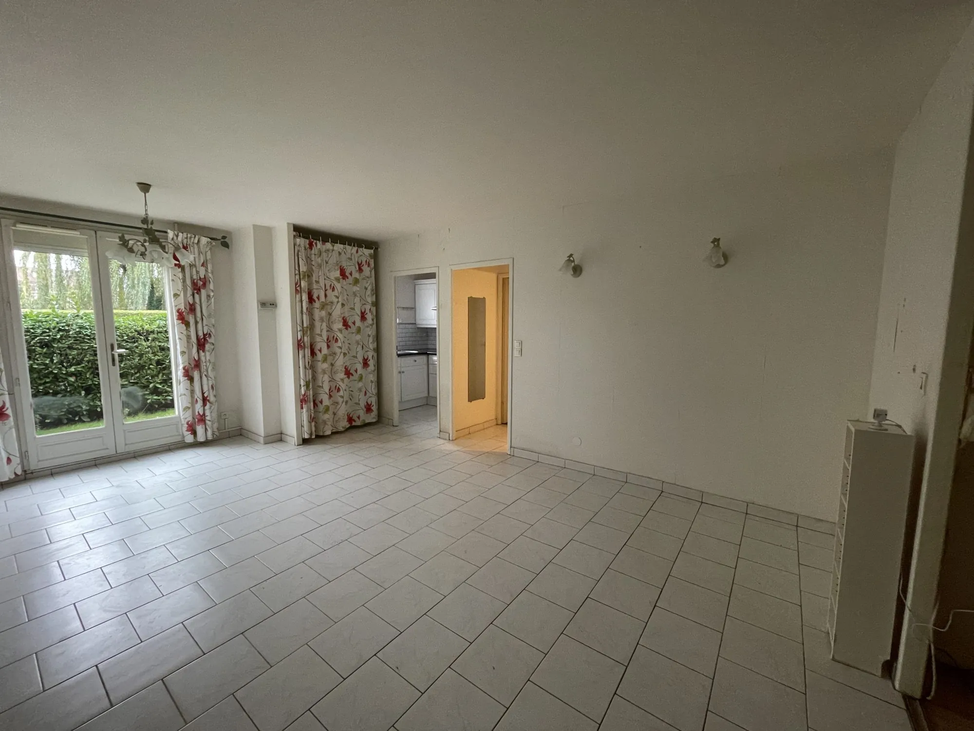 Appartement T2 avec jardin et garage à Lommel – Idéal premier achat ou investissement