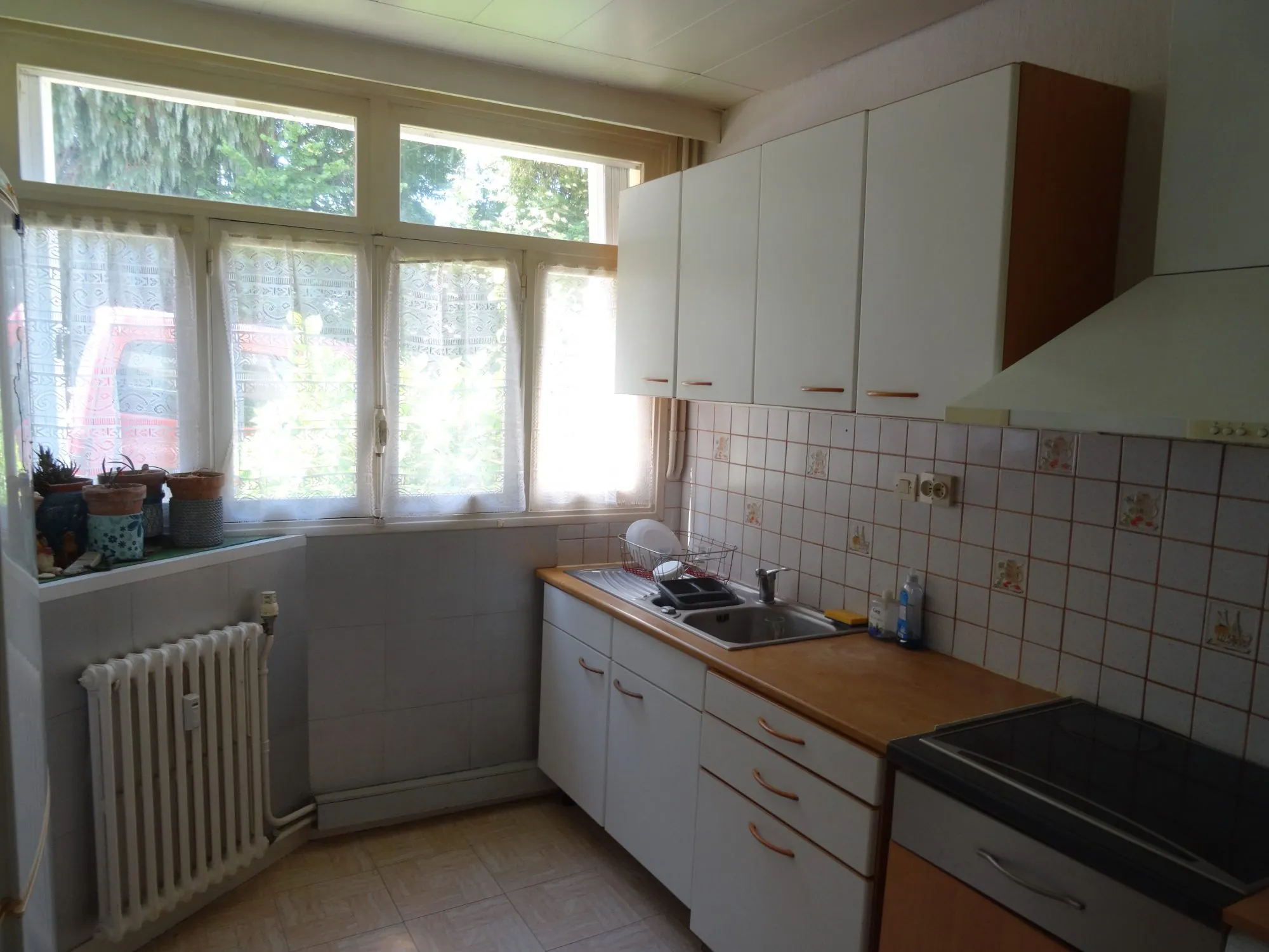Bel appartement T4 à LANNION Rive Gauche avec cave et chauffage collectif 