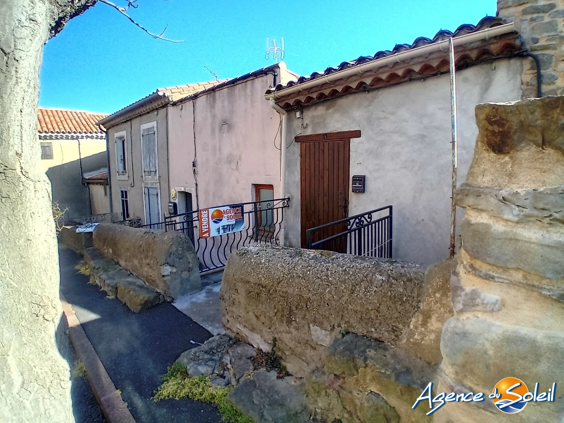Maison atypique avec vue sur le château à Tourouzelle - Investissement ou résidence secondaire